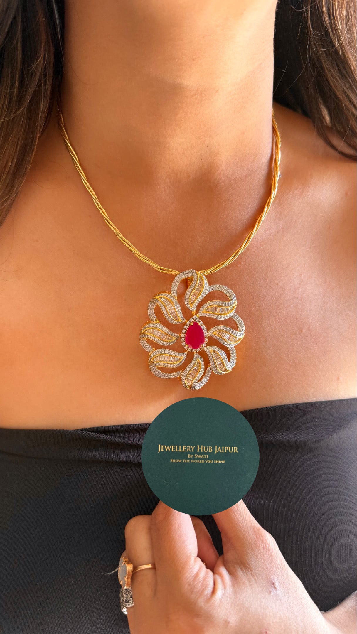 Rubina designer diamond pendant set