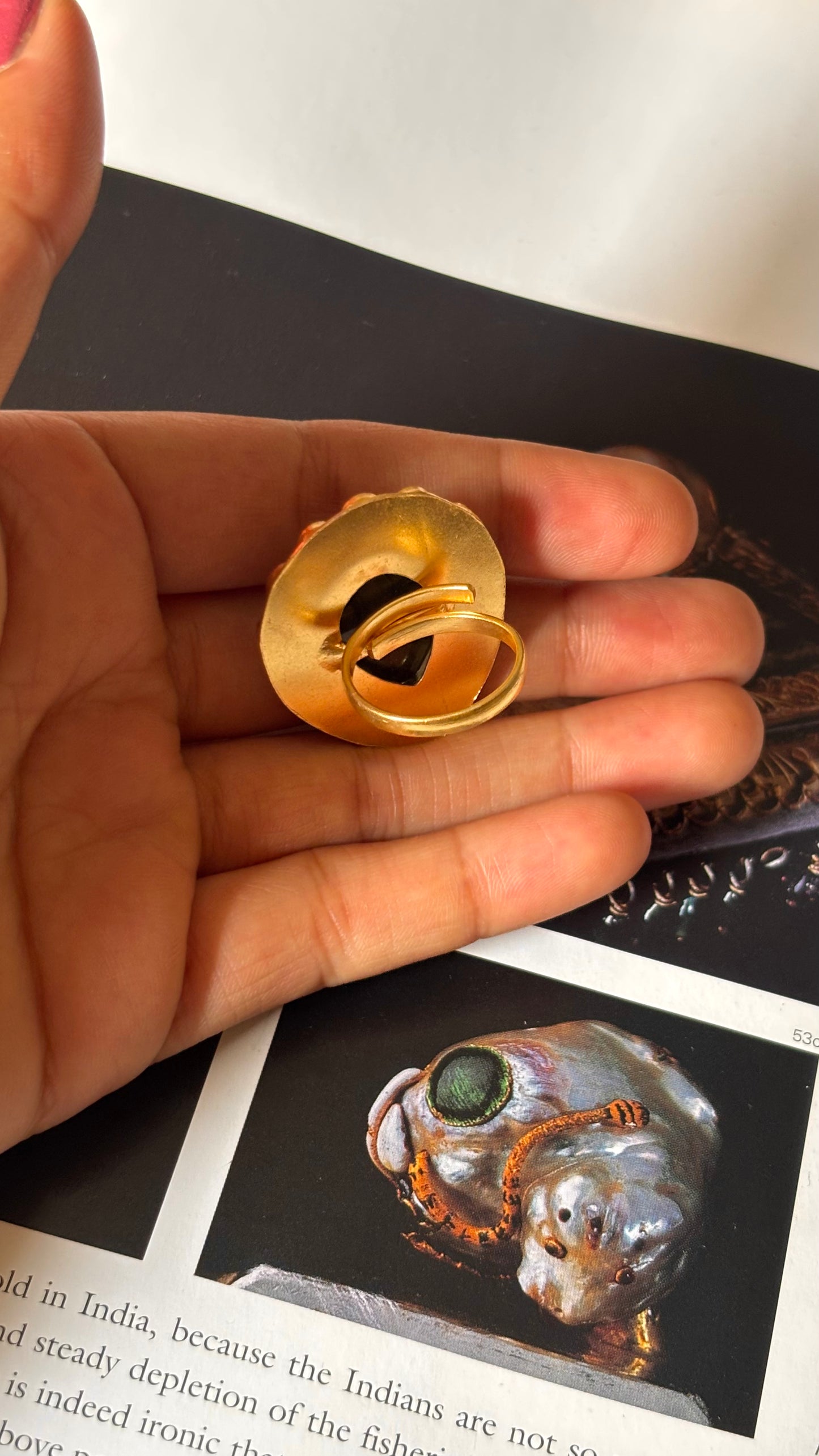 Drop shape real stone carved ring