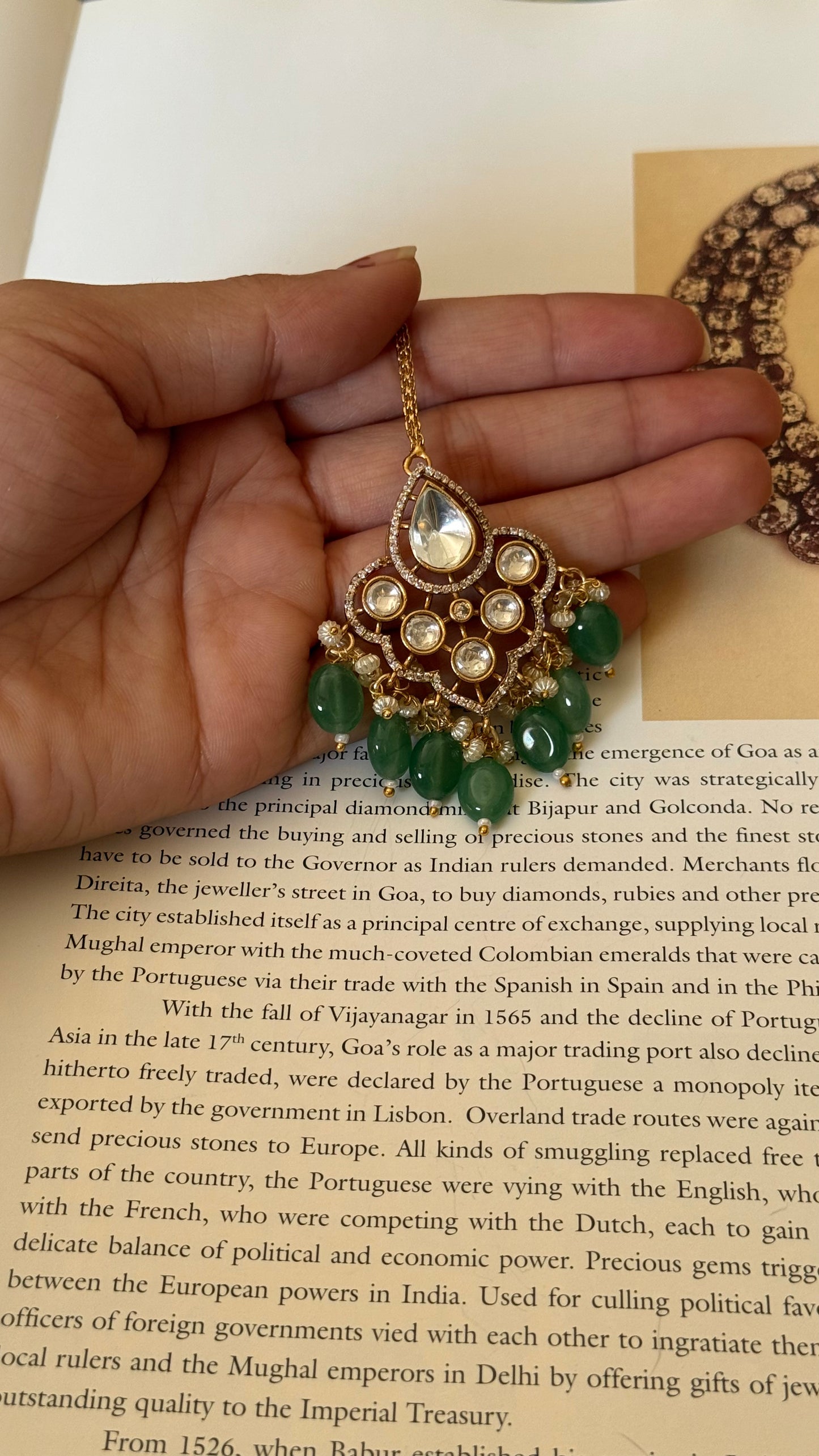 Emerald drop polki maangtika