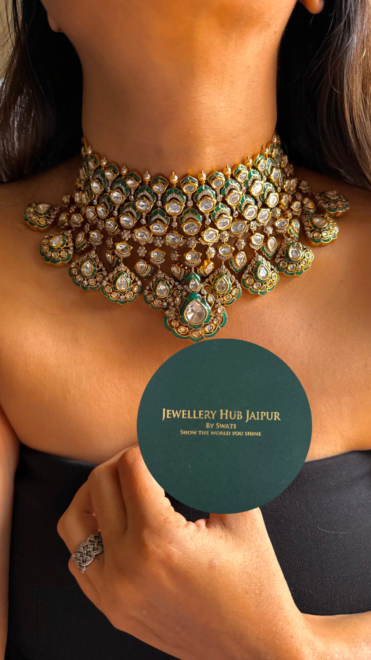 Emerald bridal Asia Moissanite choker set