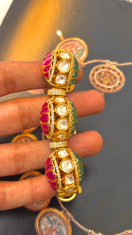 Emerald & Ruby takkar work adjustable bracelet