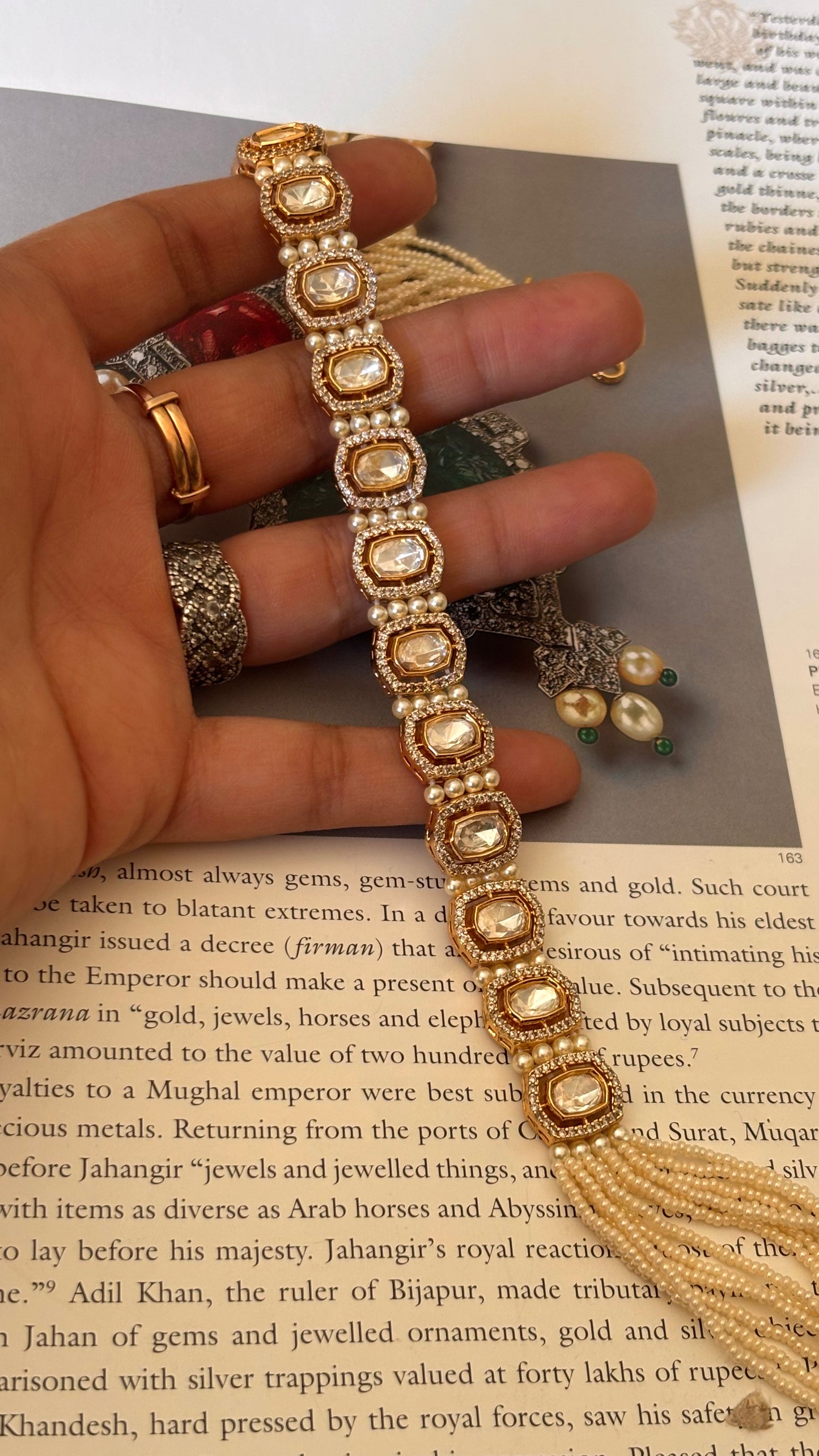 Kundan with little pearls Mathapati