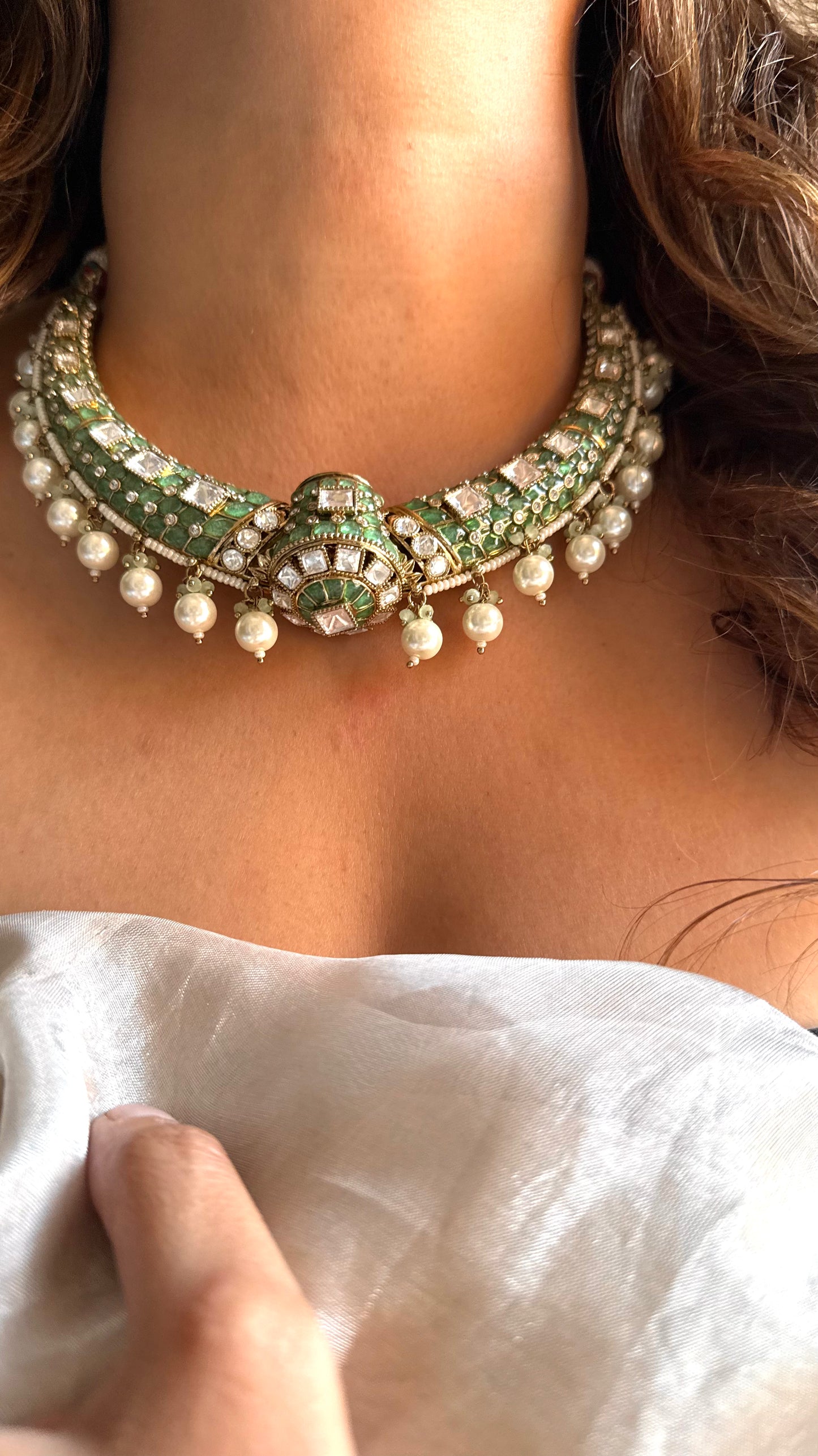 Mint Real Moissanite Victorian Hasli