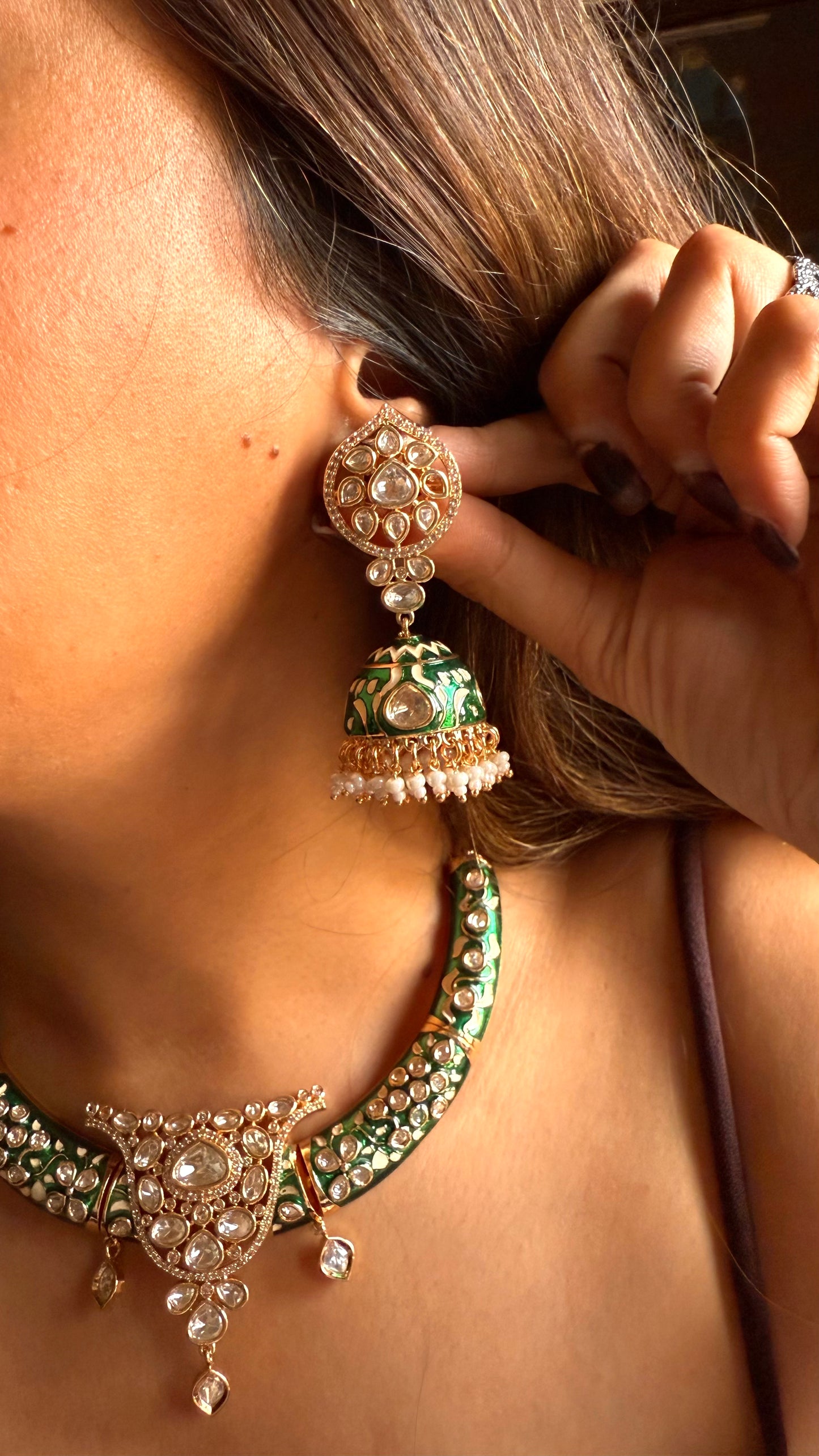Emerald meenakari moissanite Hasli