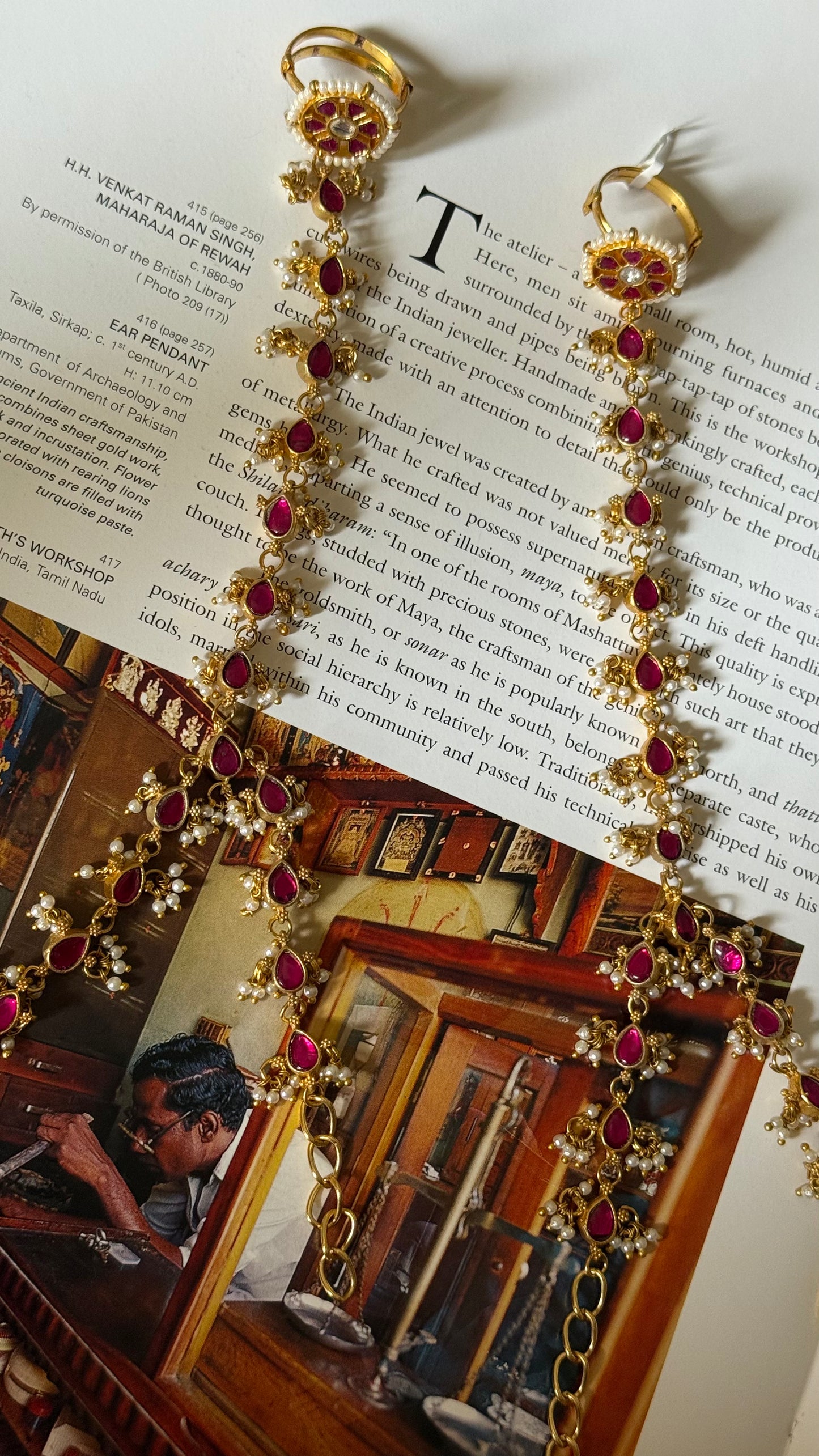 Rani pink paachi hath phool