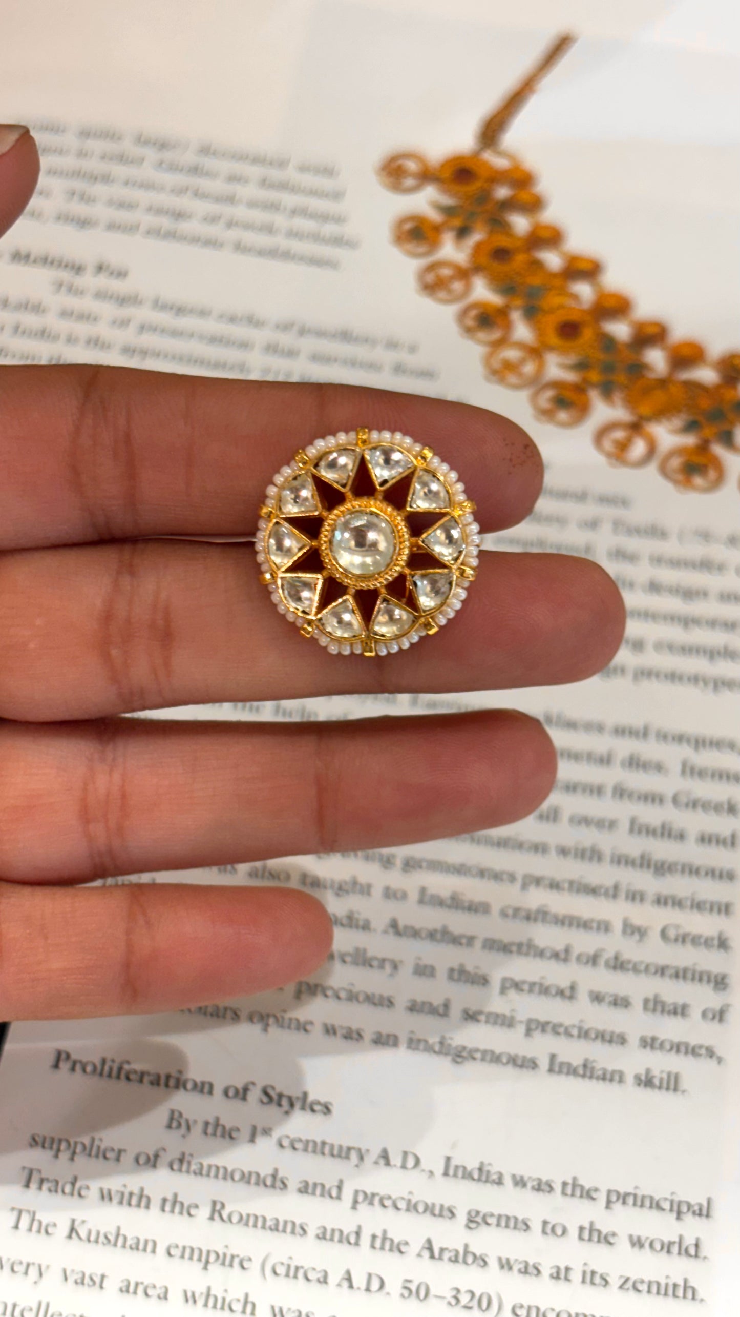 Floral Paachi Kundan Ring