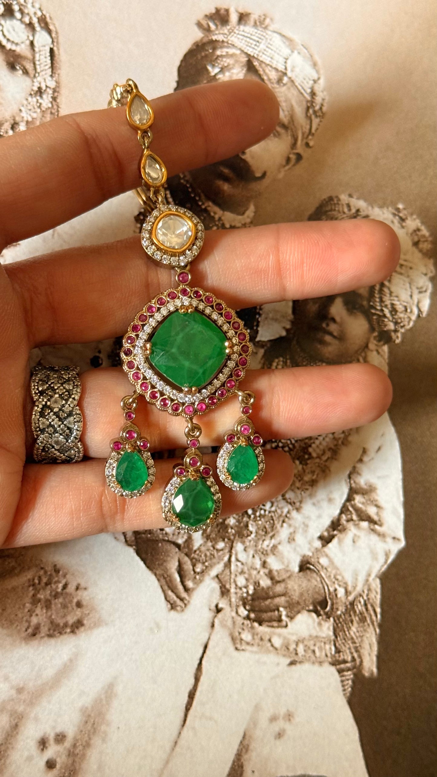 Emerald doublet & rani pink moissanite maangtika