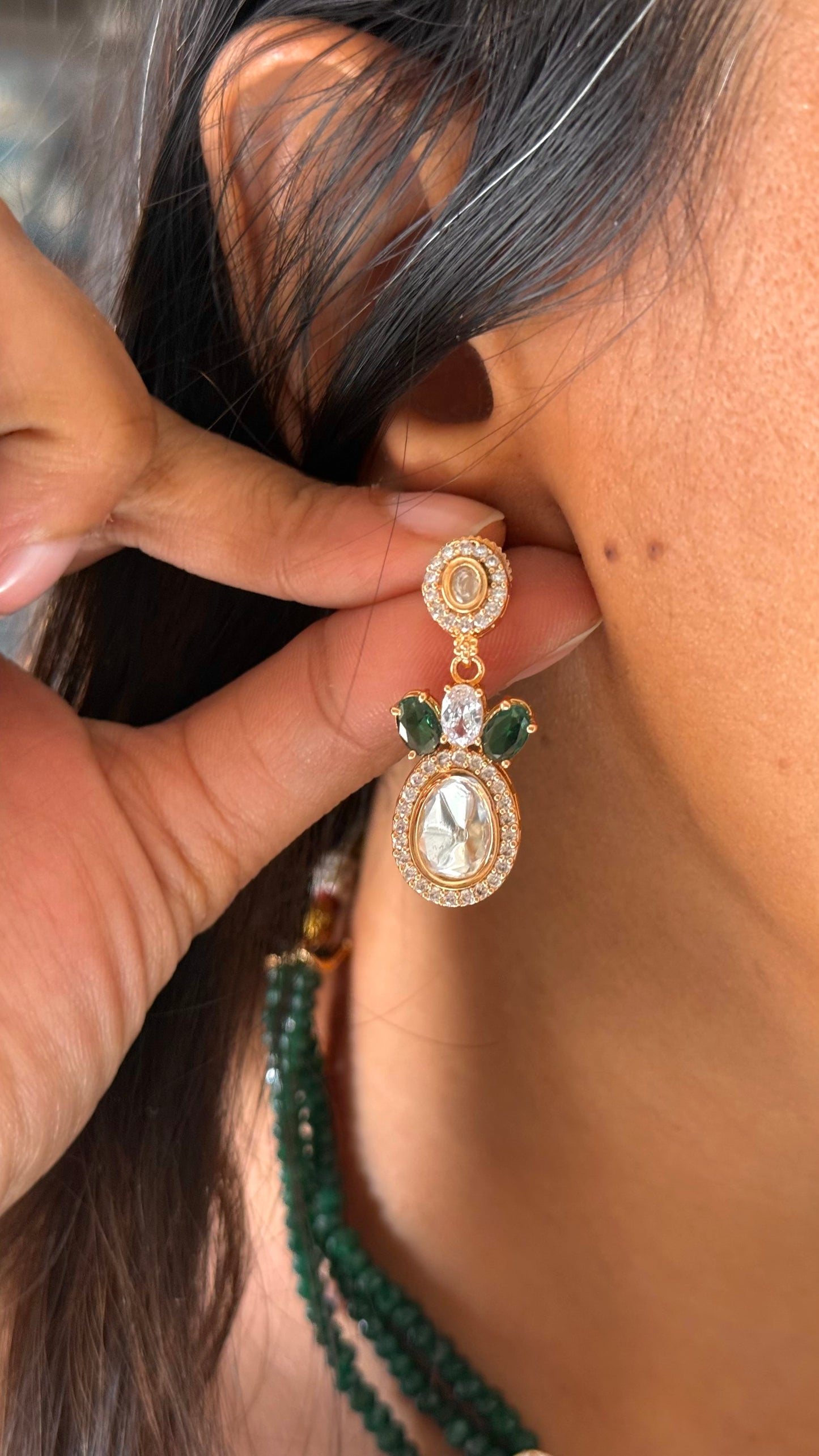 Emerald uncut polki string necklace