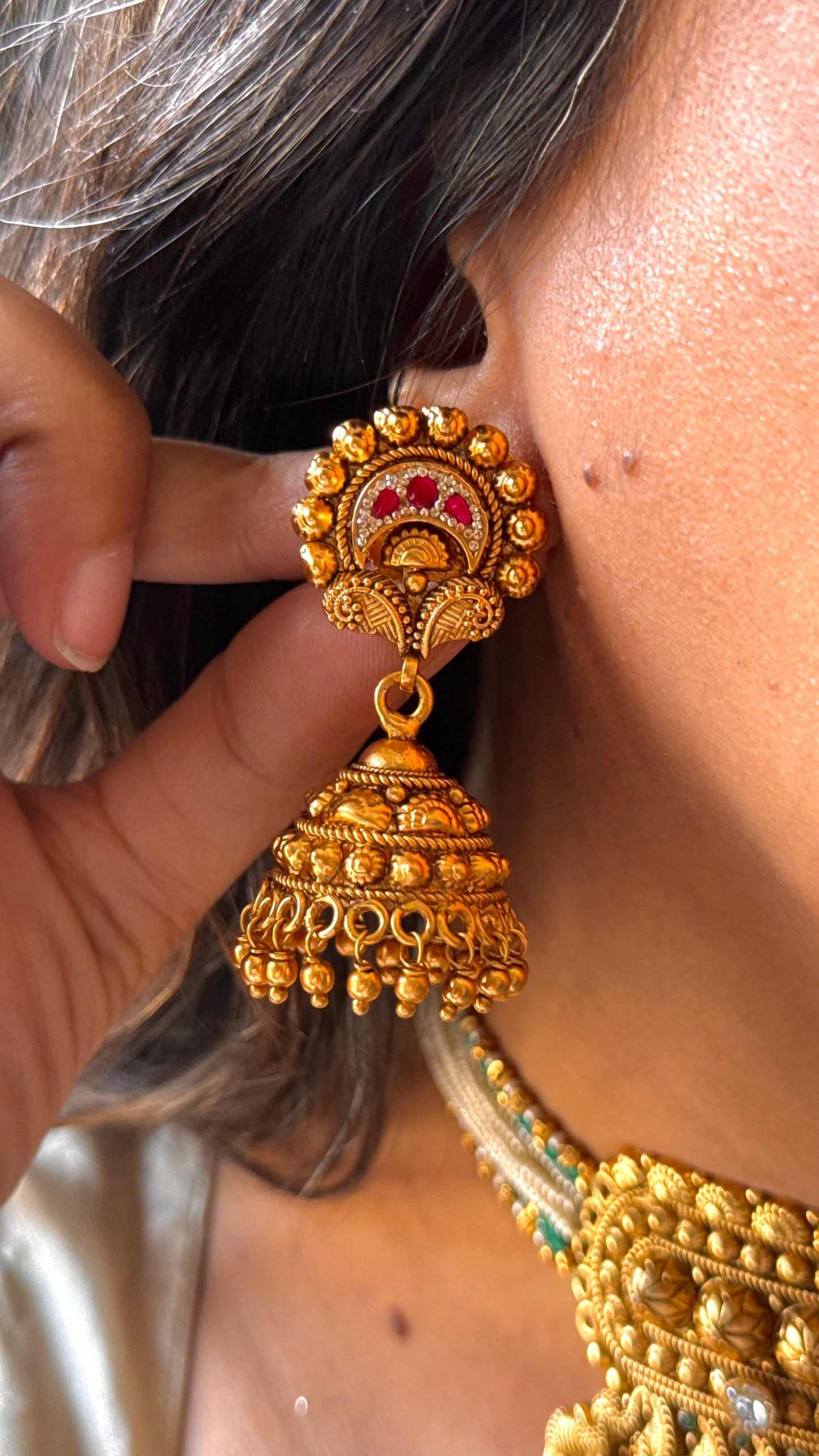 Paachi half moon rajwadi aad