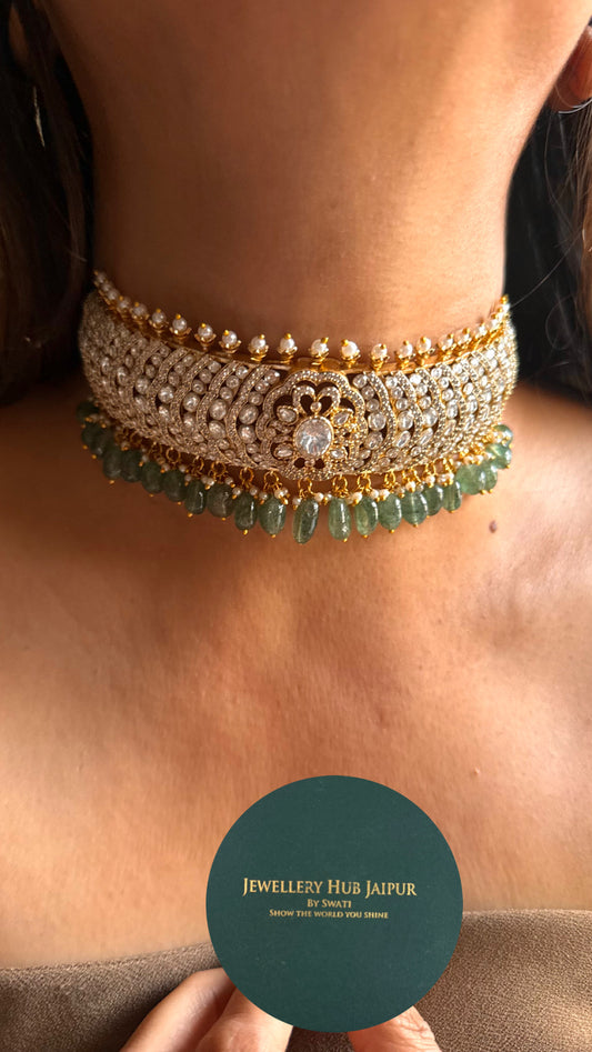 Floral heritage choker with mint strawberry
