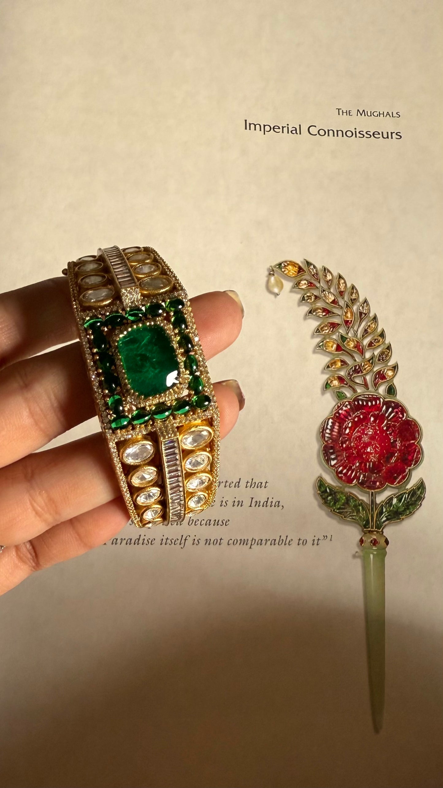Emerald doublet moissanite openable bracelet