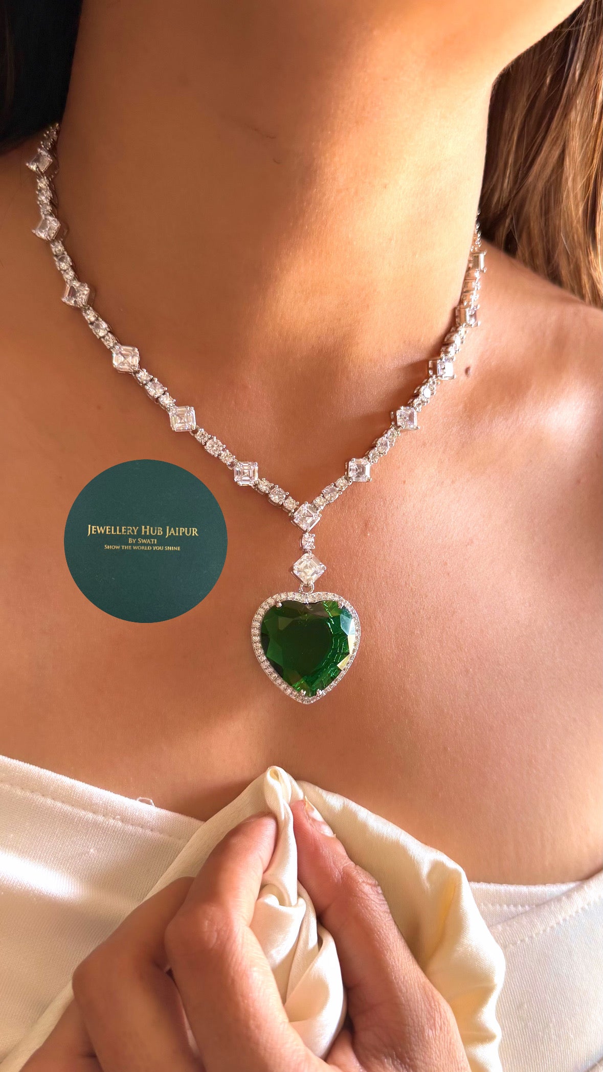 Viona emerald heart diamond necklace