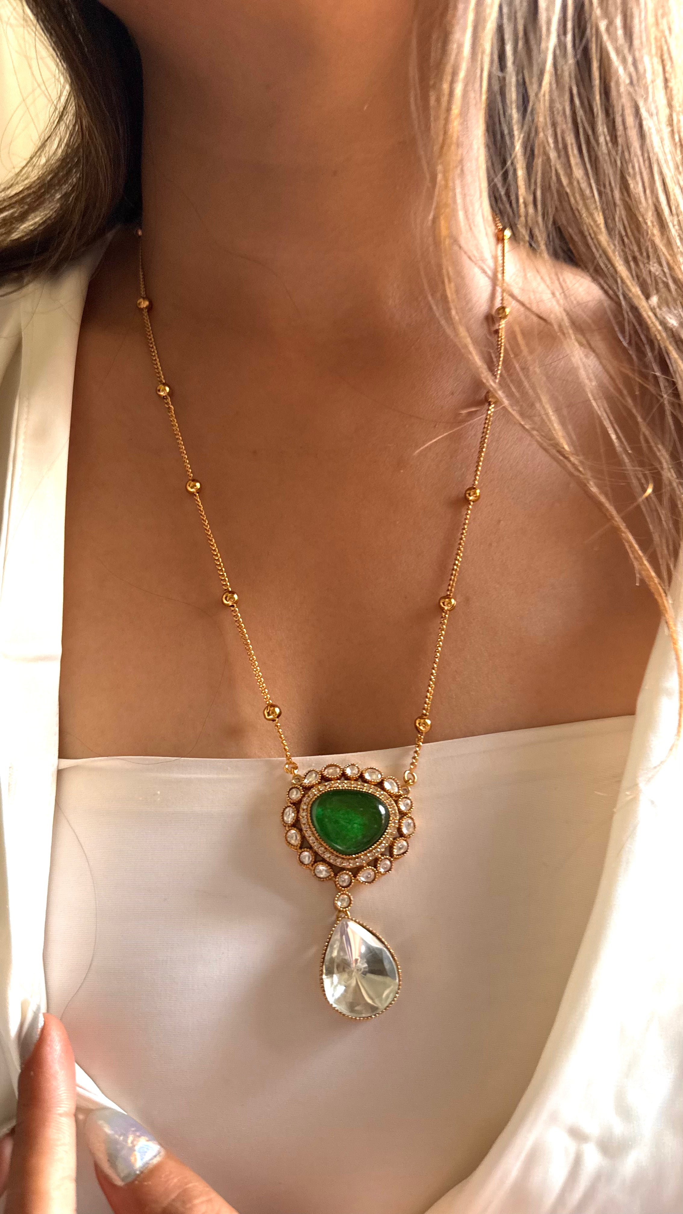 Emerald doublet moissanite polki minimal pendant