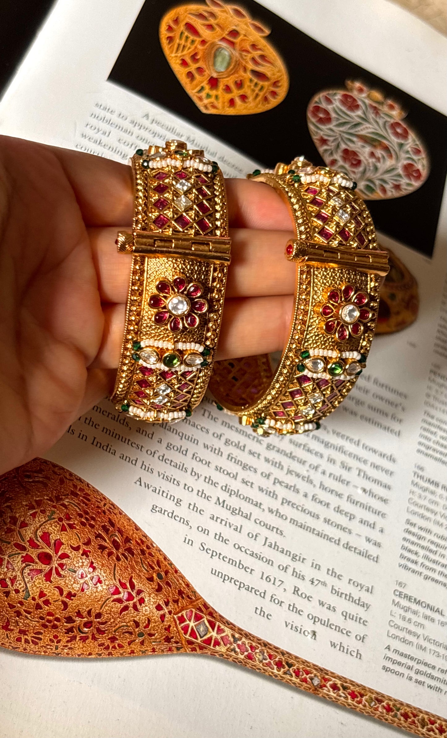 Rani pink & emerald gold polish Rajwada bangles