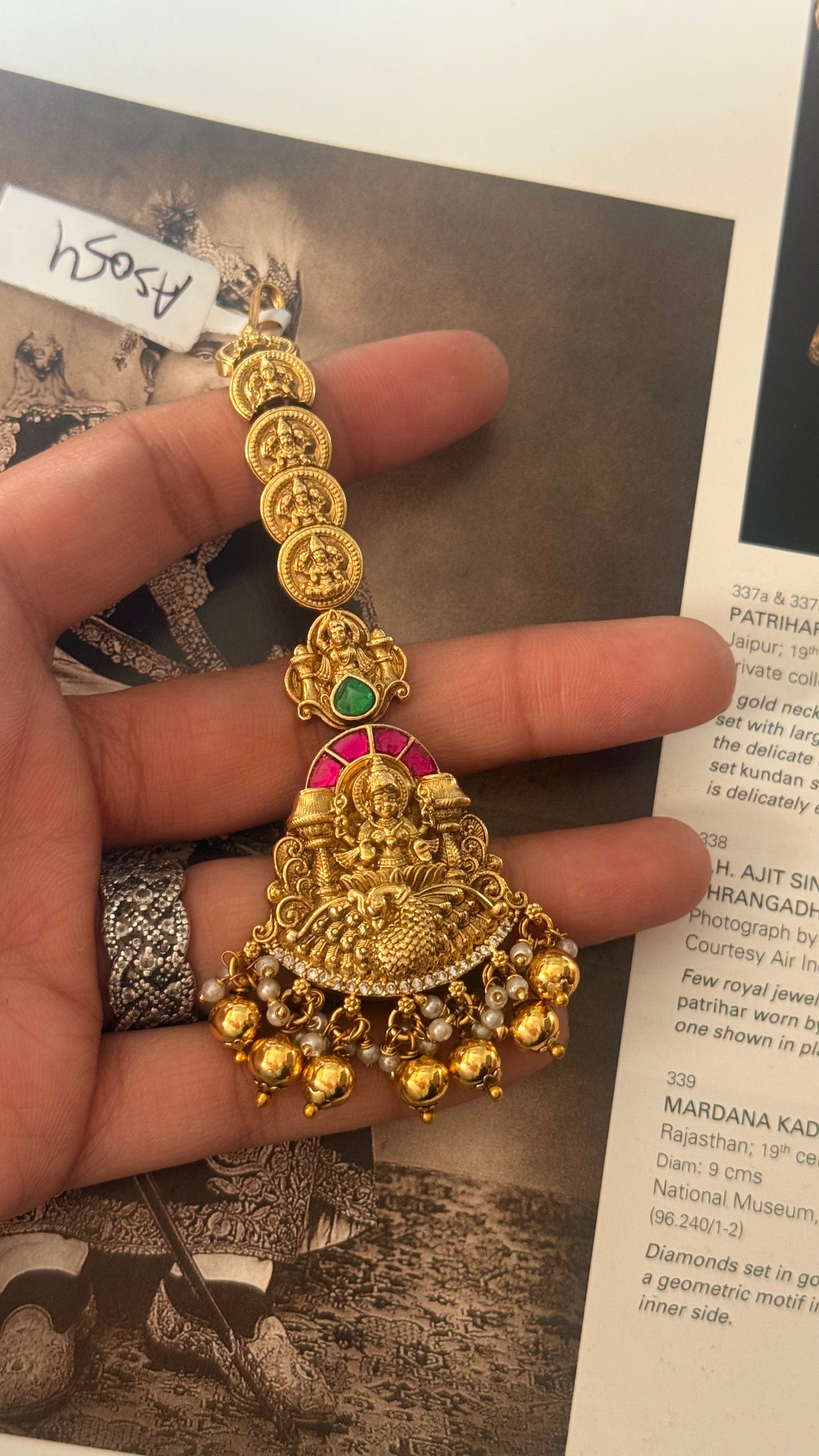 Goddess Laxmi gold maangtika