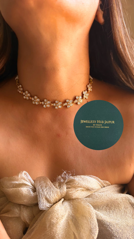 Minimal floral design choker set
