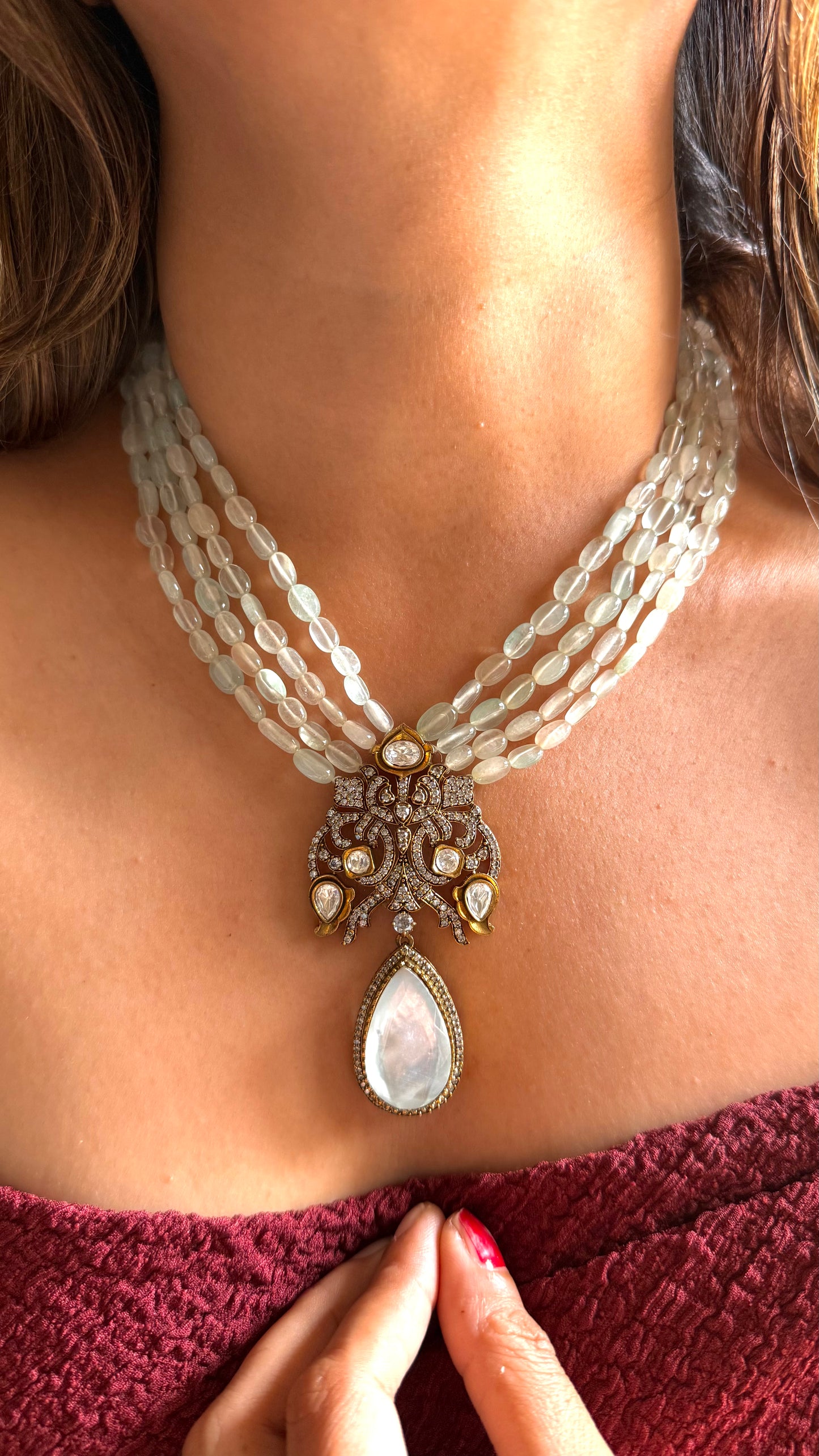 Mint string & Mother of Pearl victorian necklace