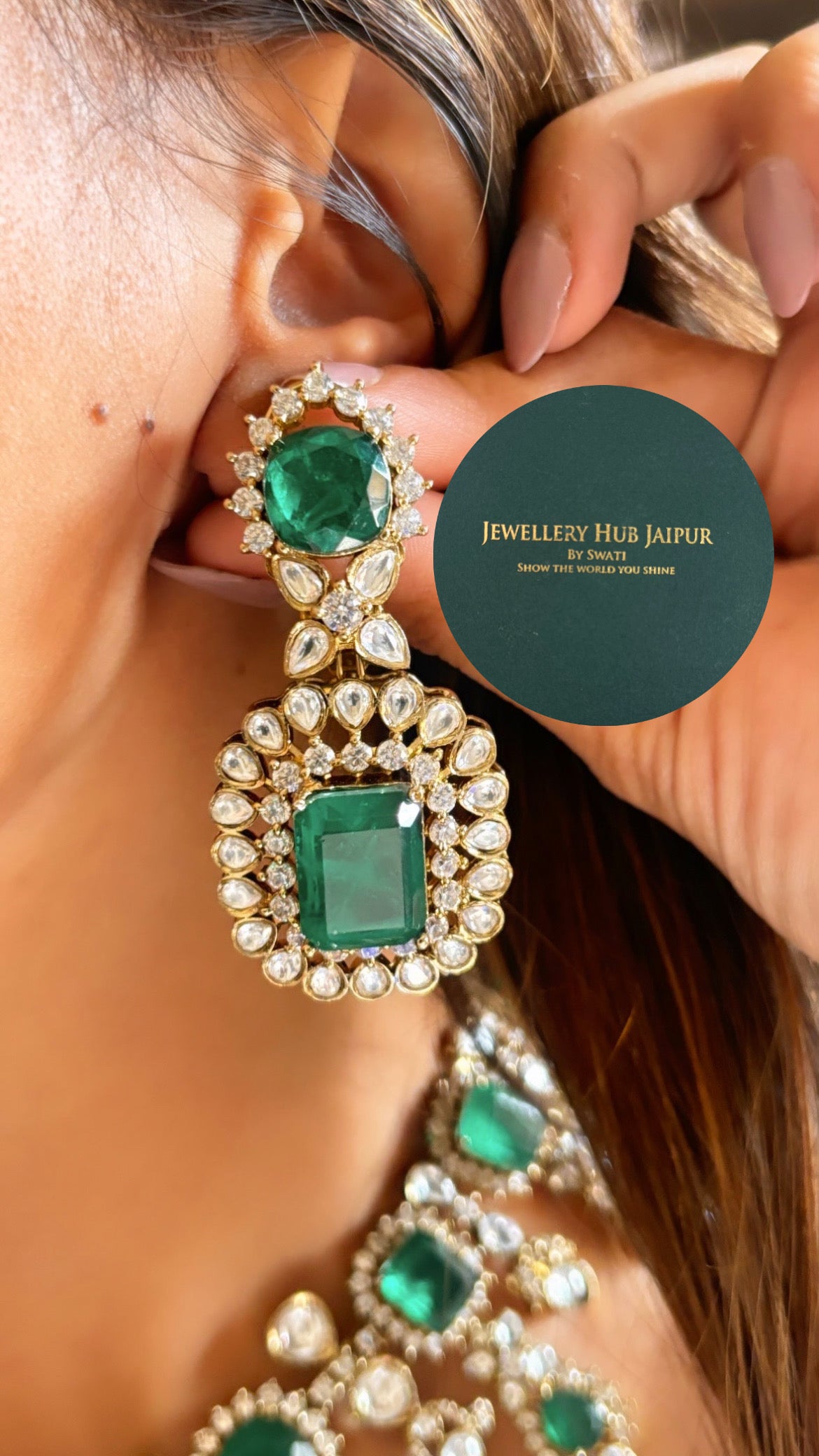 Emerald doublet heritage necklace set