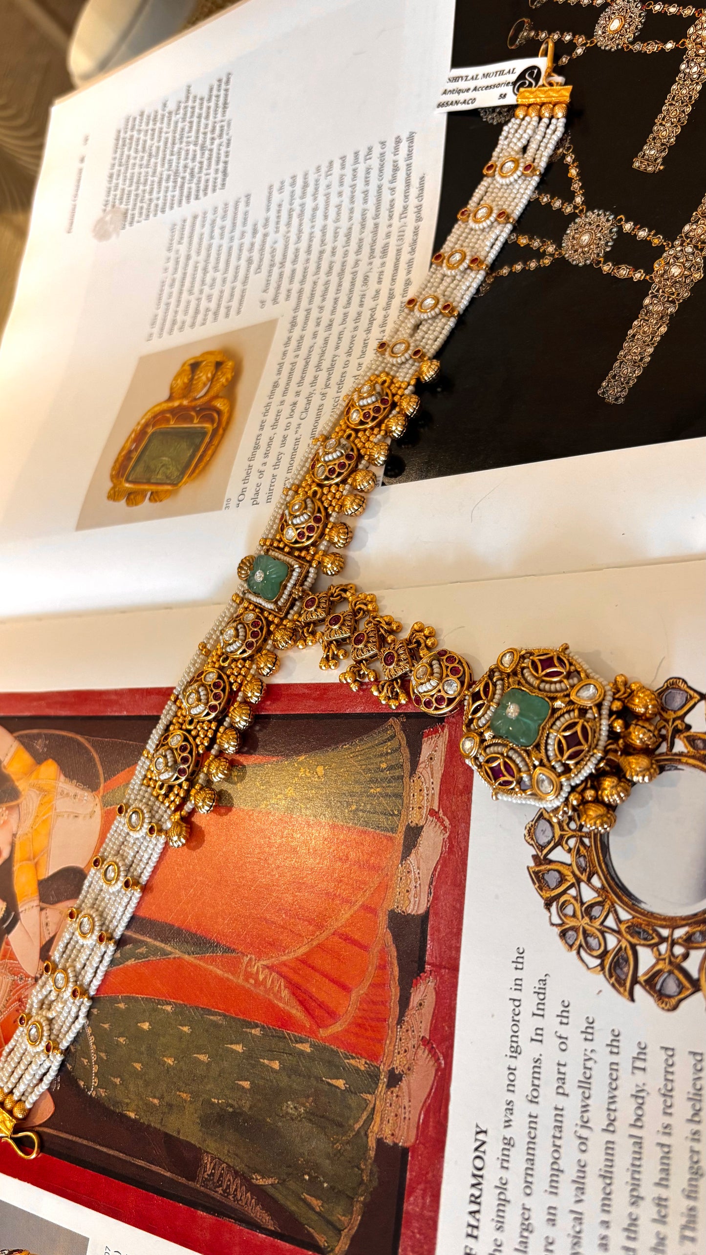 Mint inlay rajwada Mathapatti with maangtika