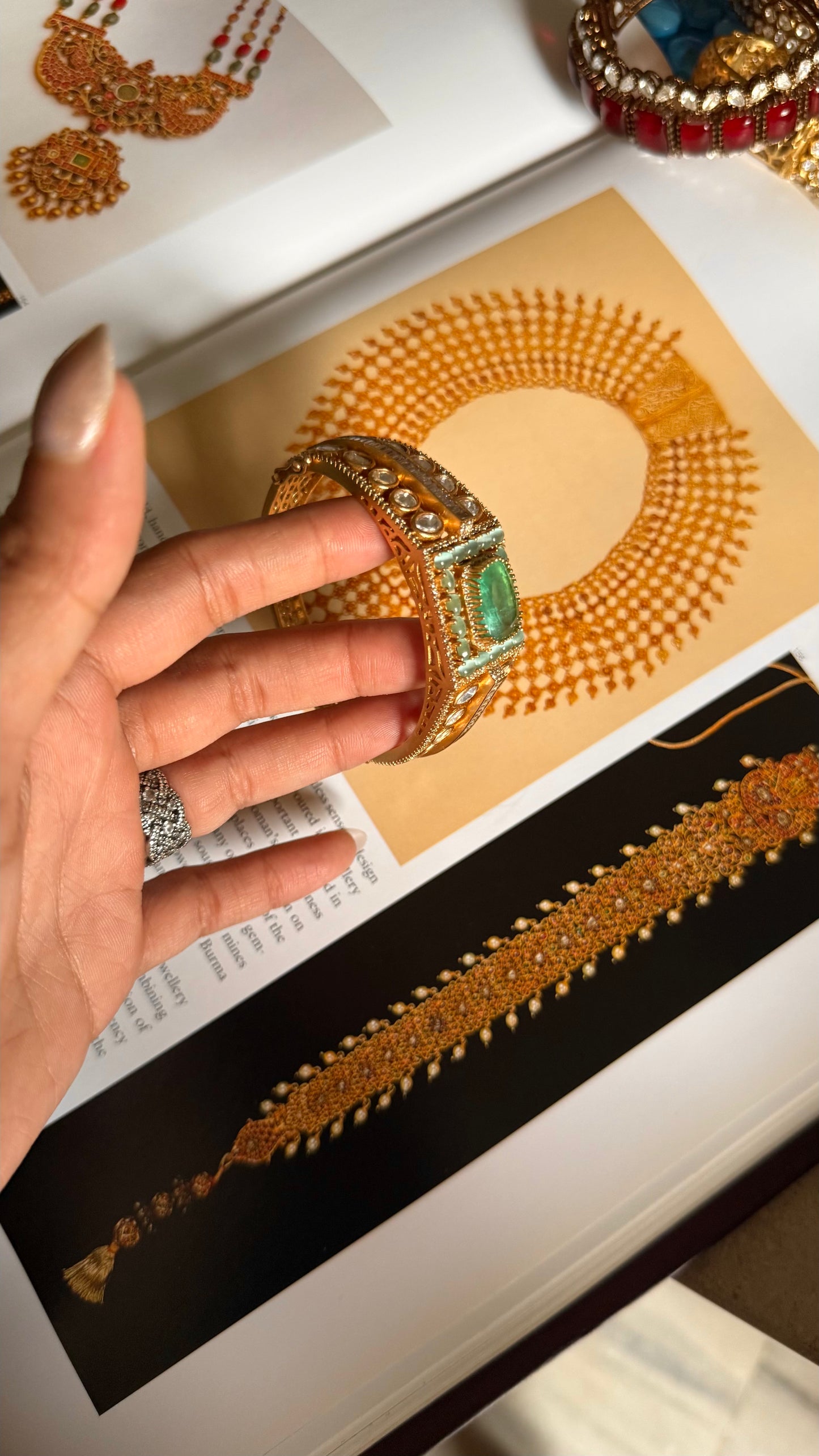 Mint doublet & moissanite openable bracelet
