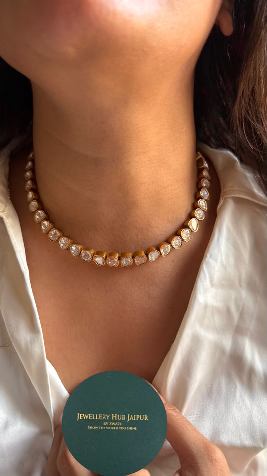 Single line real moissanite peeli polki collar necklace set ( 30 days from the date of order )