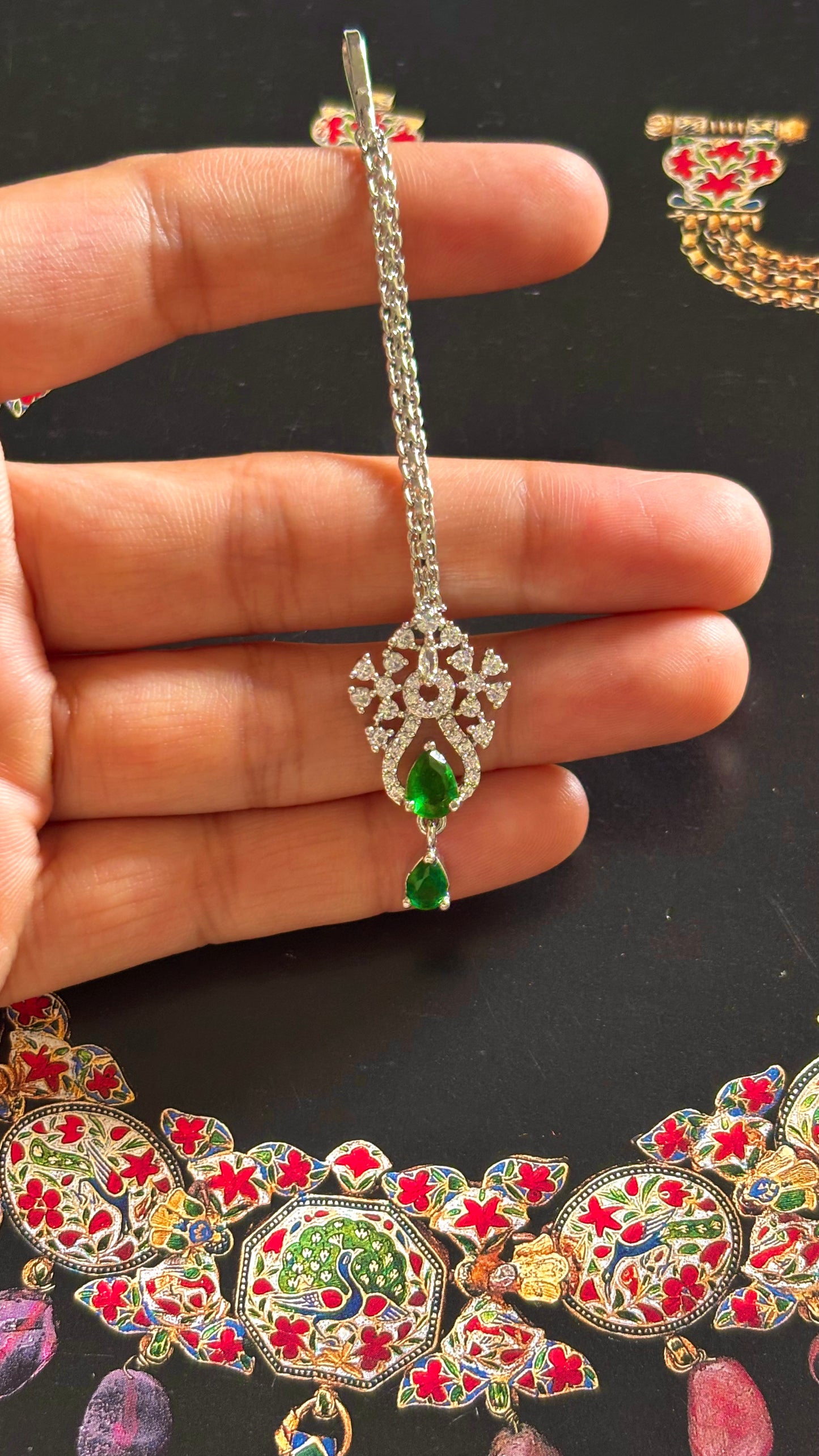 Emerald doublets cz diamond maangtika