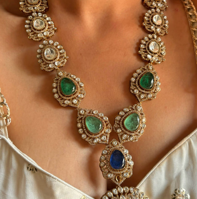 Emerald, sapphire and mint pearl long necklace with earrings