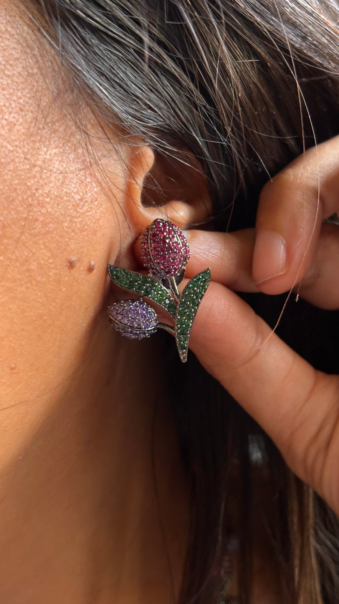Leaf inspired minimalist collar Necklace