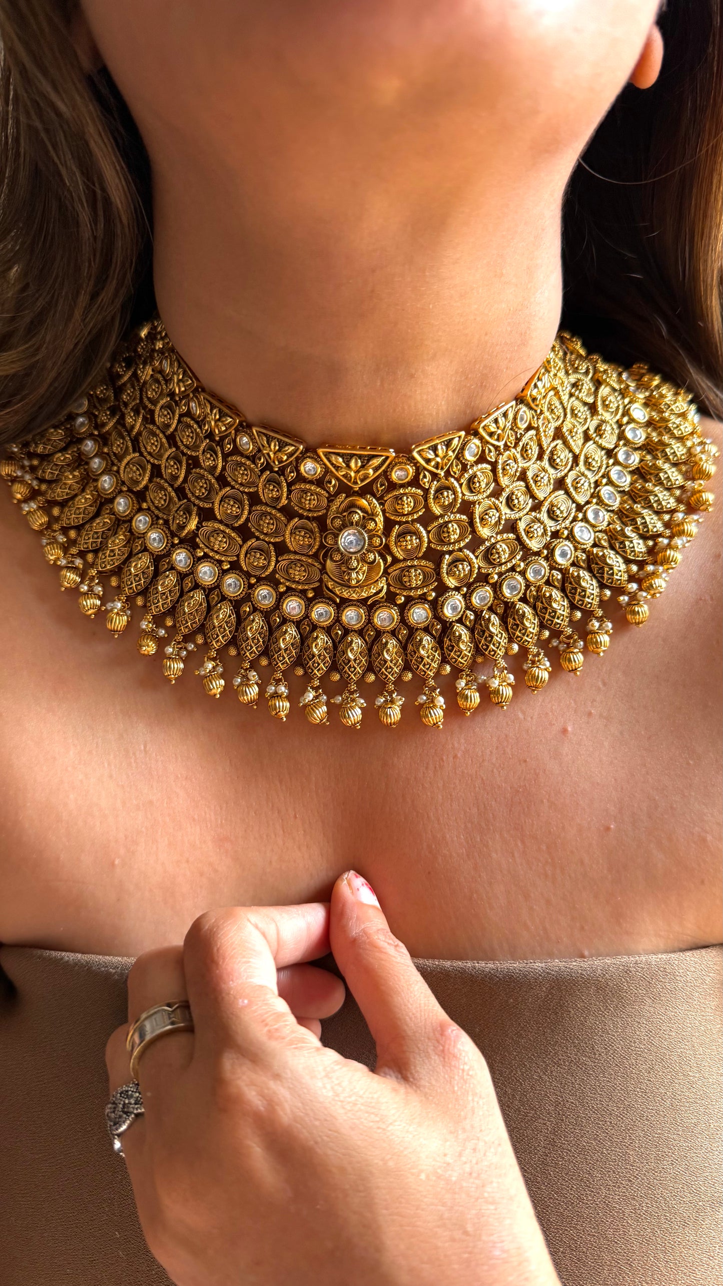 Real nakshi oxidised polki choker set