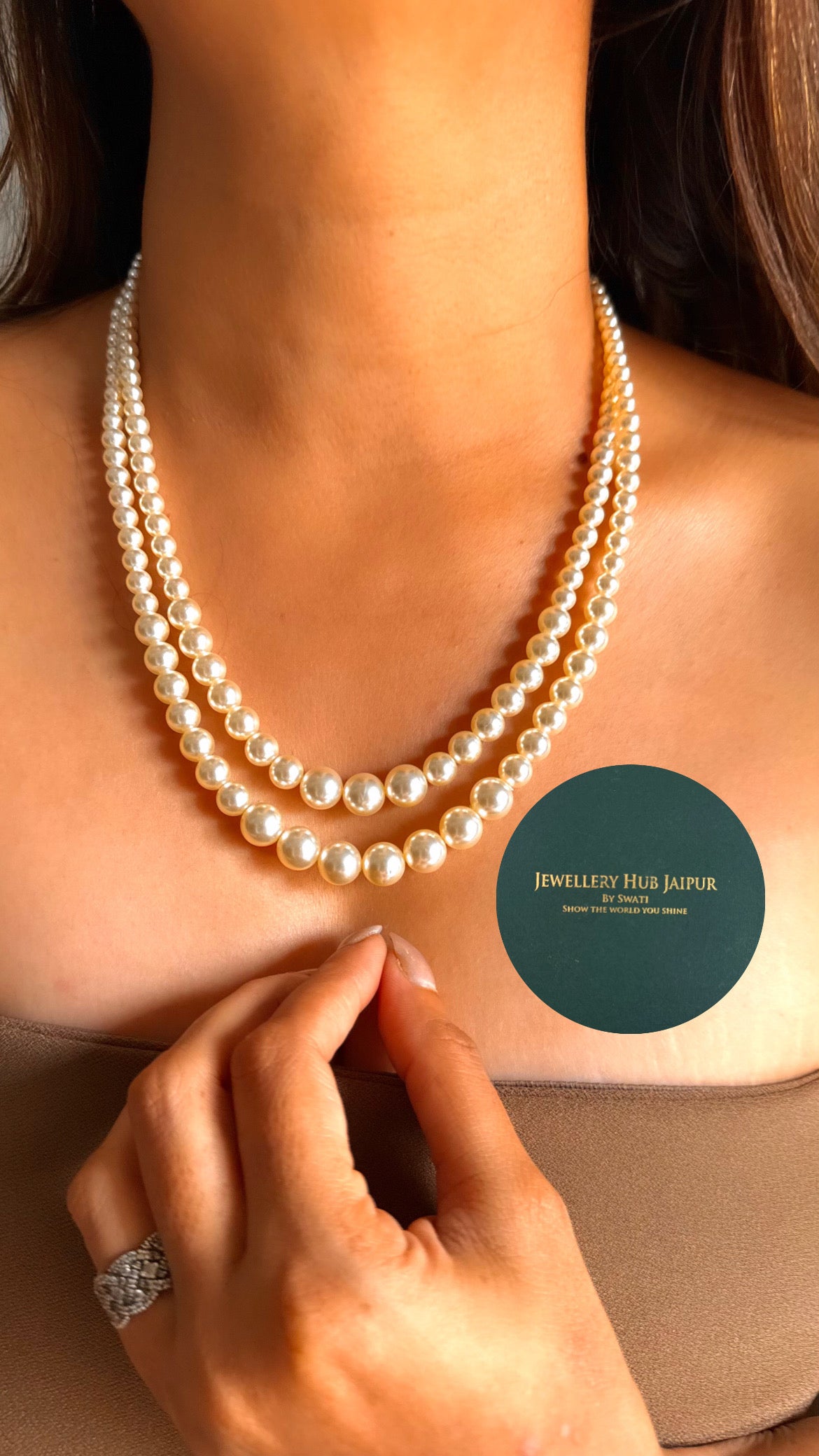Dual layer pearl necklace