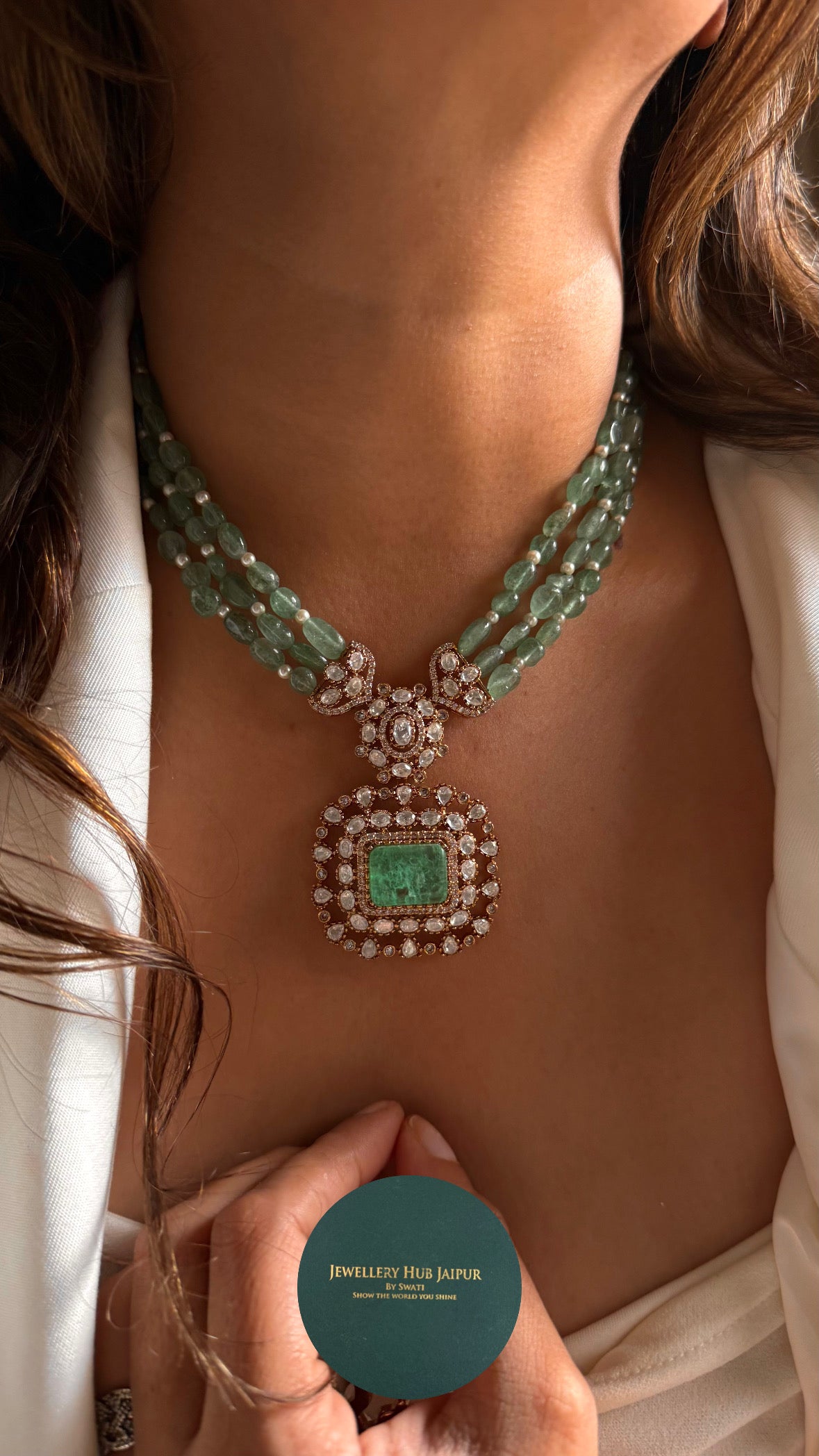 Mint square pendant with pearl detailing collar Necklace