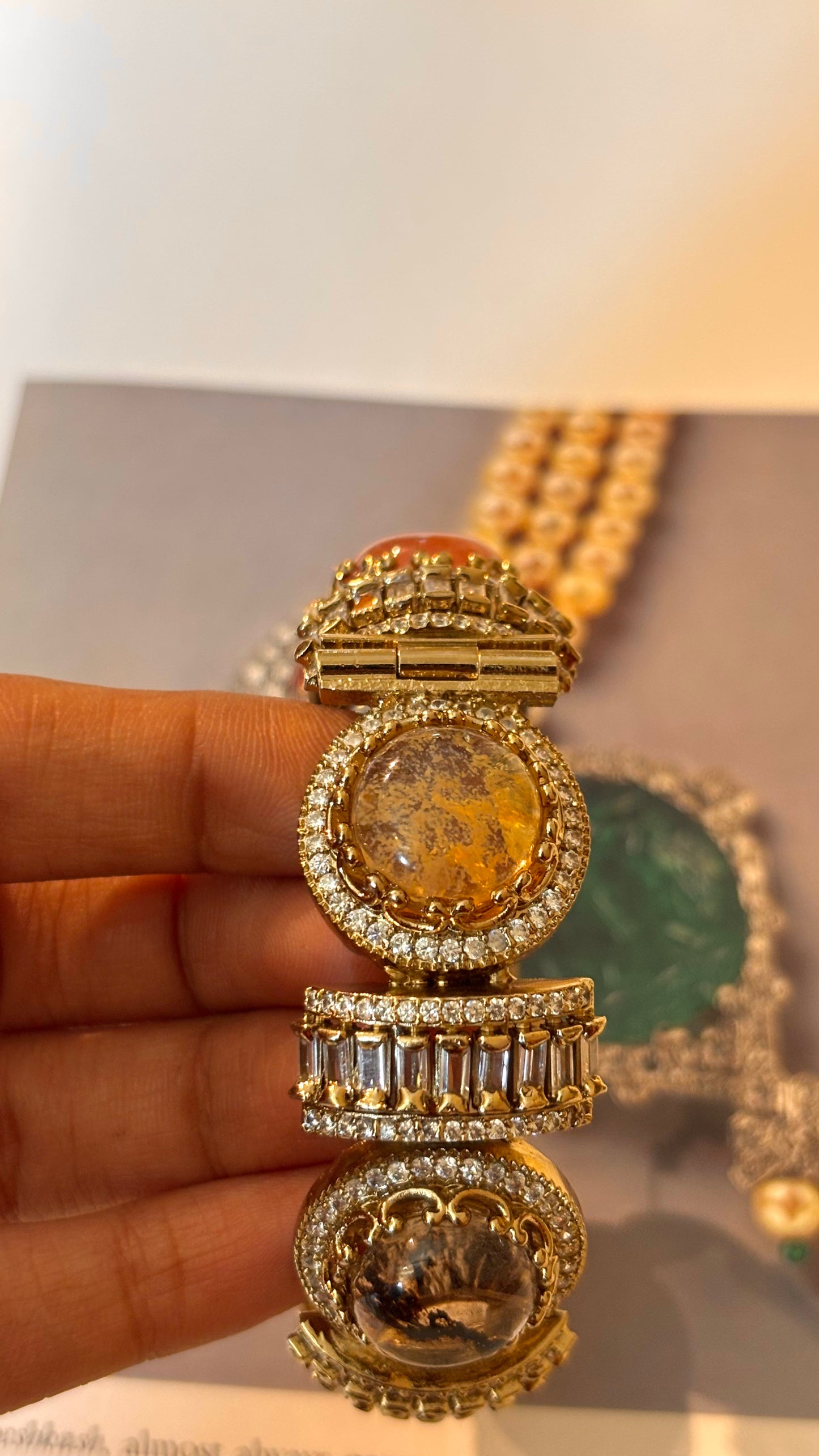 Sabya inspired bracelet  (openable)