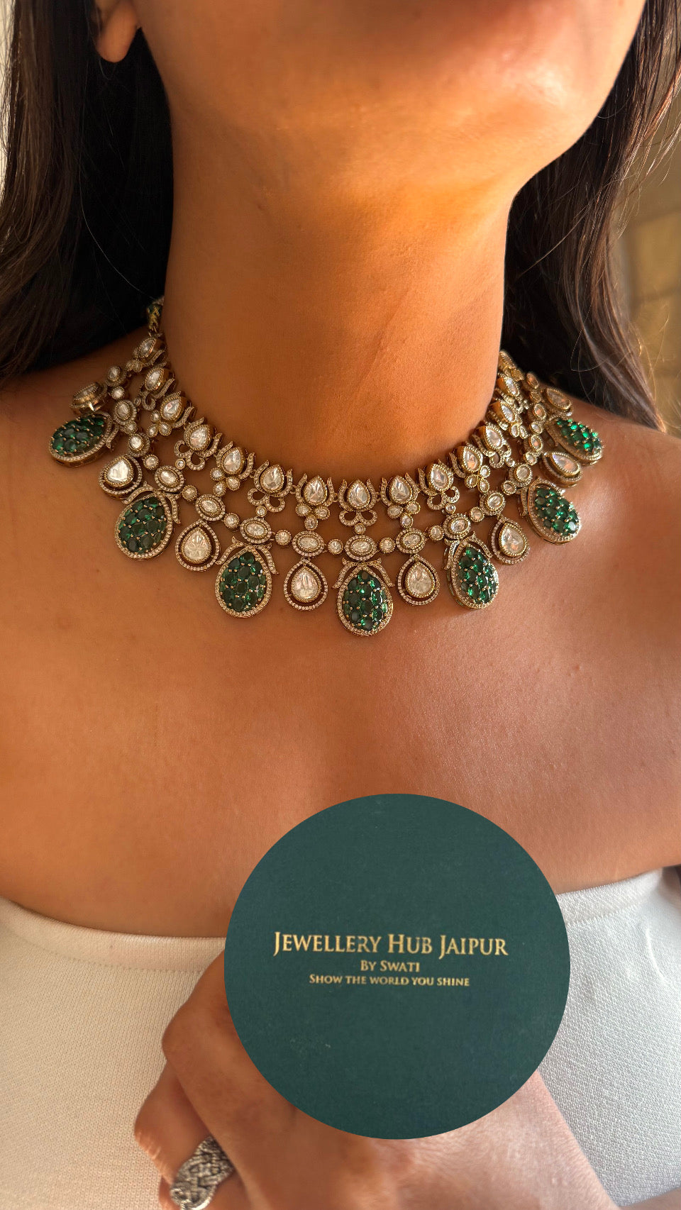 Emerald takkar victorian collar necklace