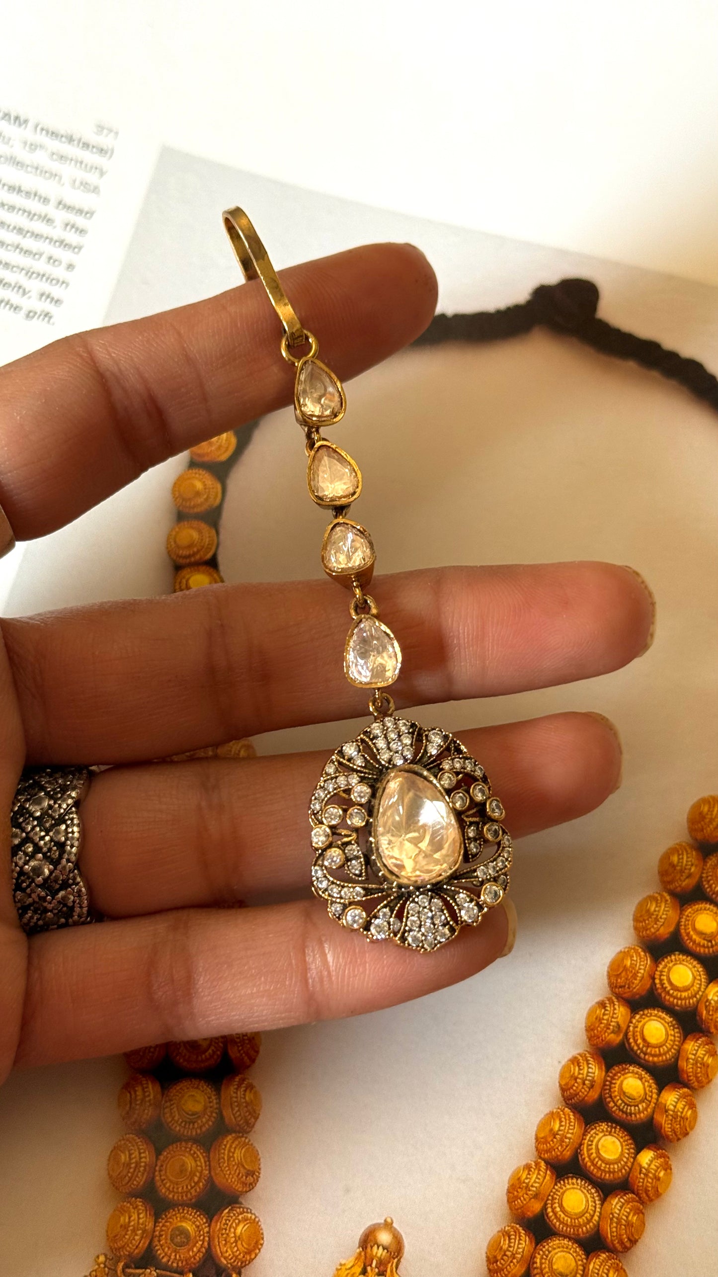 Real moissanite peeli polki Maangtika