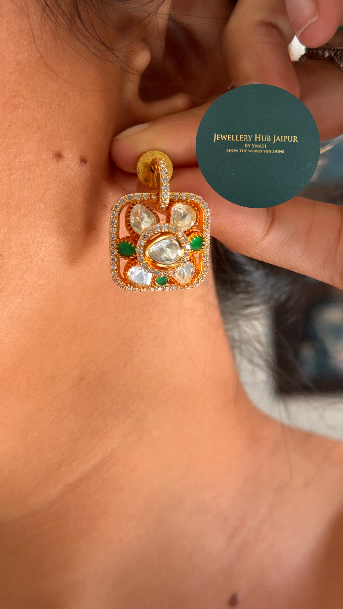 Real moissanite emerald floral design choker set