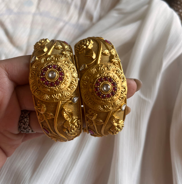 Rajwadi triple jhumki bangles