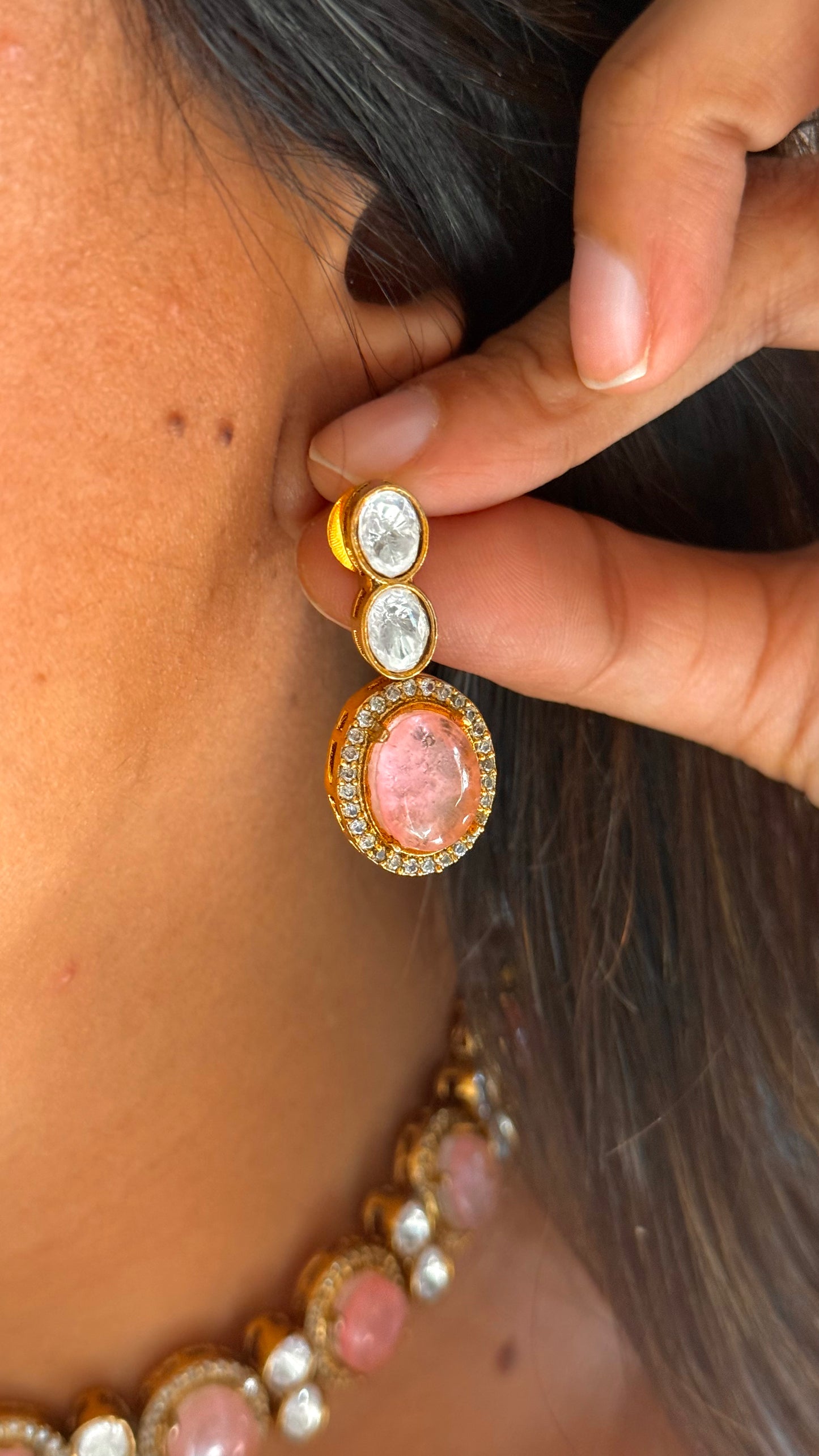 rose quartz doublet choker