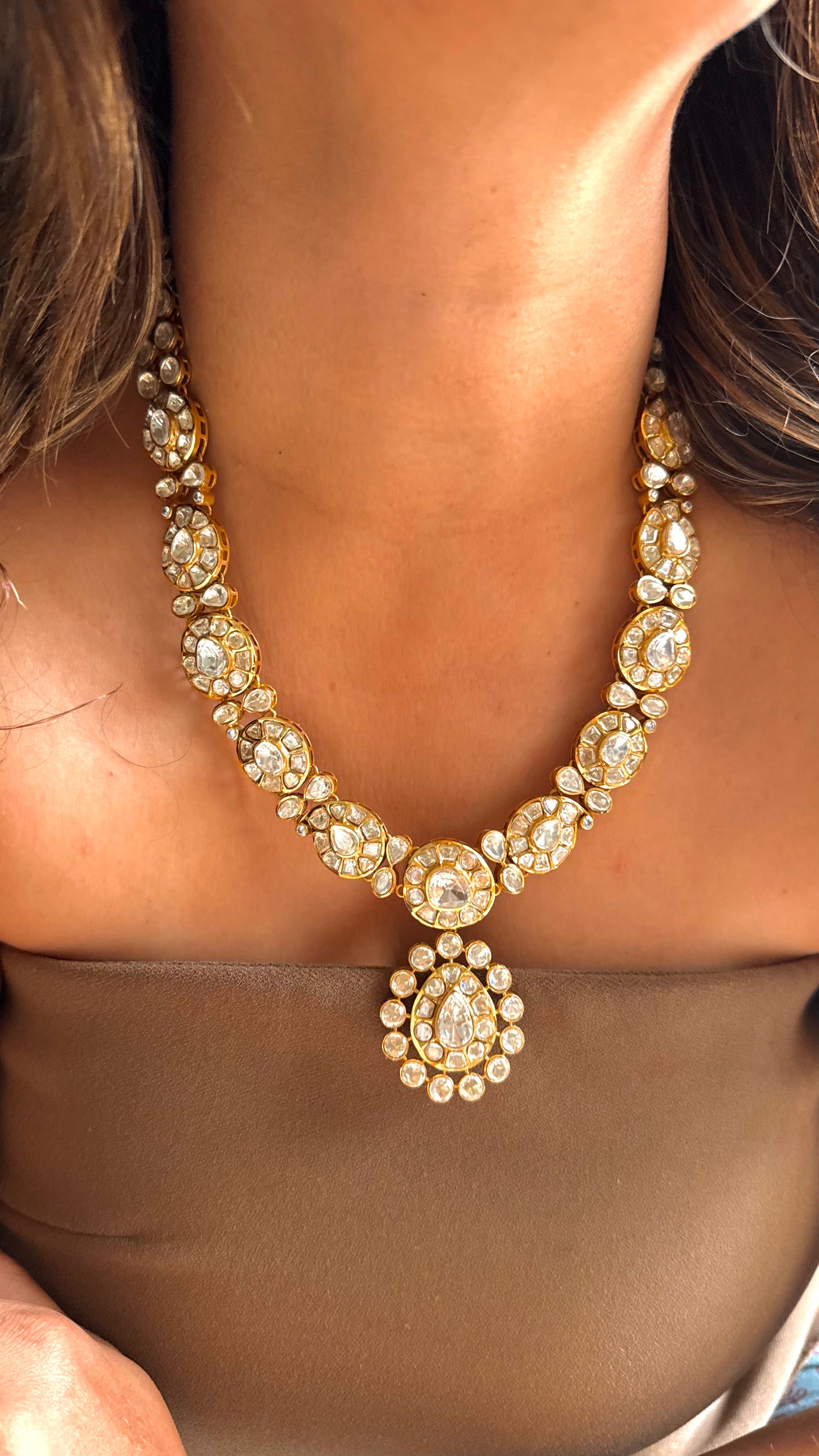Peeli polki Royal mid length collar necklace