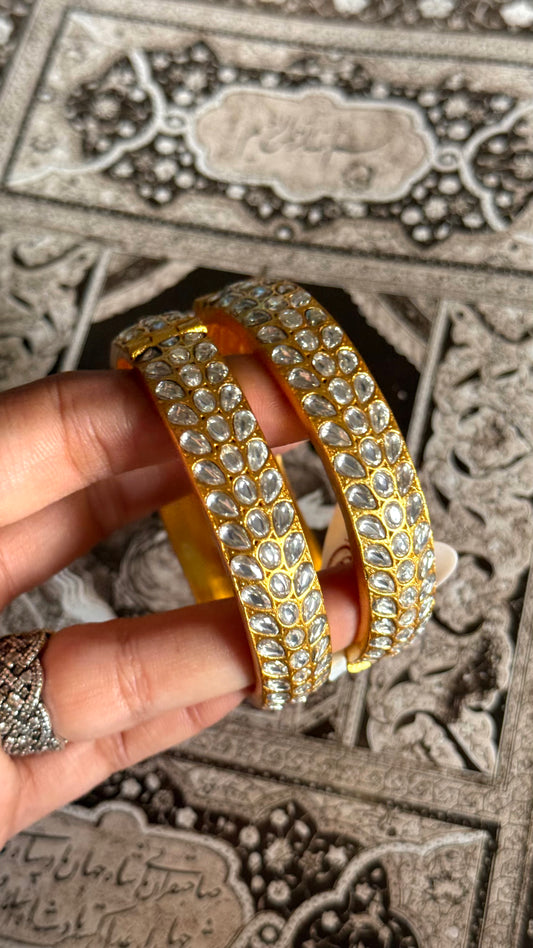 Paachi leaf design openable bangle
