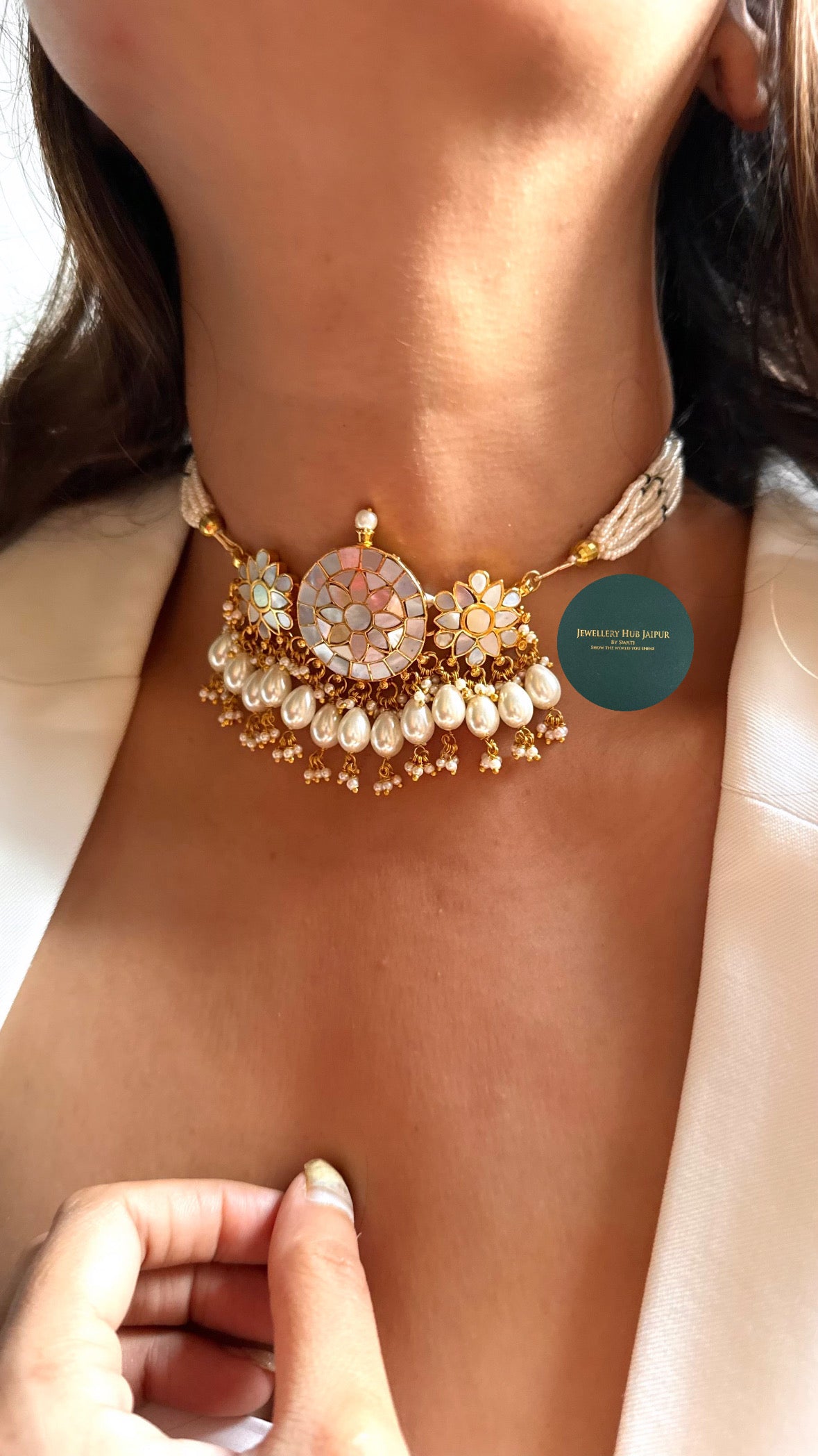 Mother of pearl paachi with pearl drops choker set