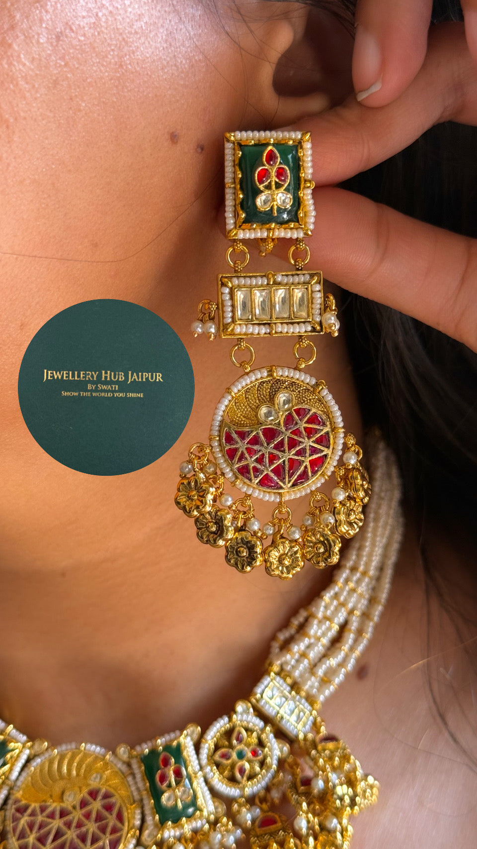 Heritage Emerald inlay choker set