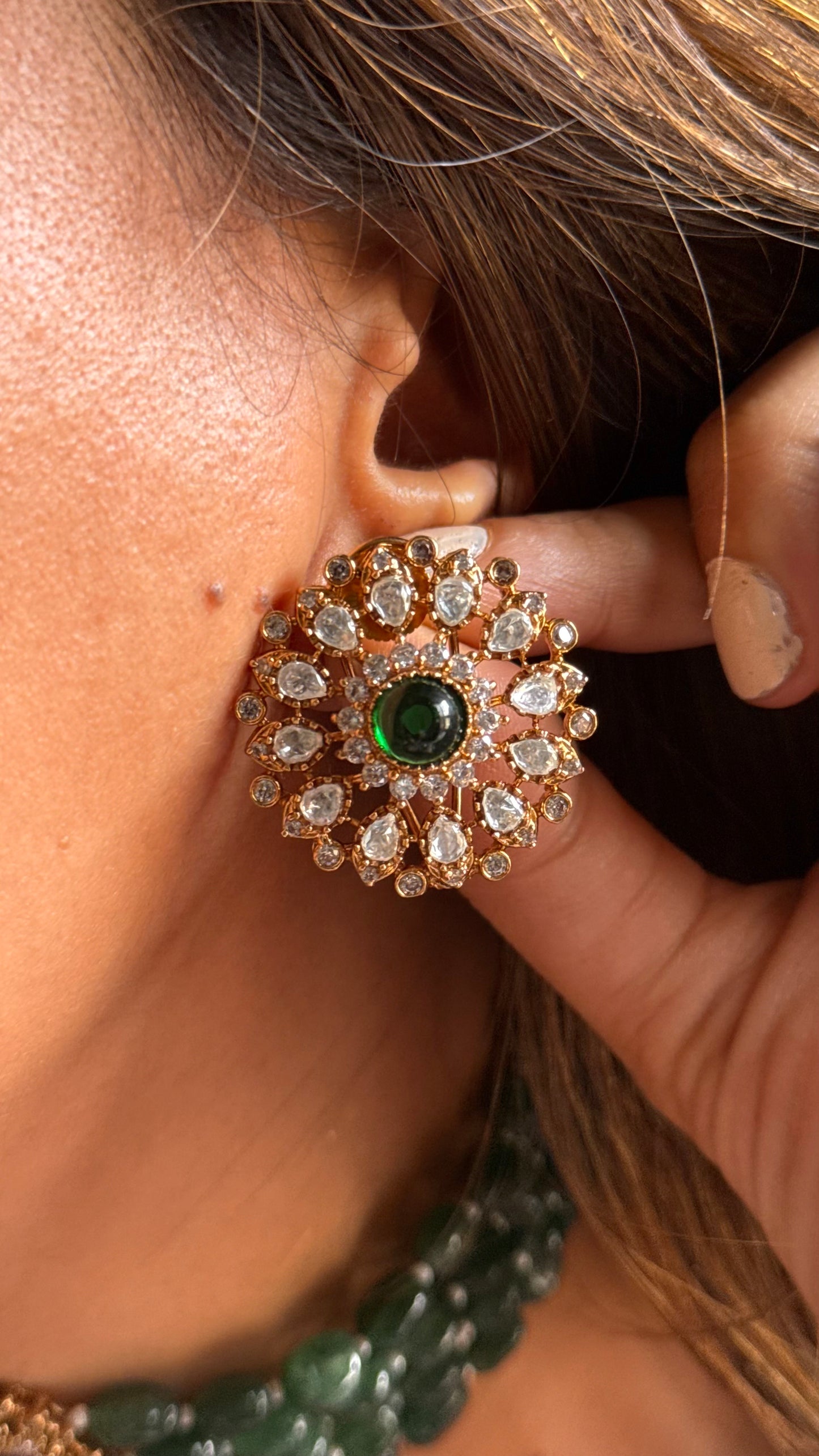Emerald pearl detailing with Moissanite polki choker Necklace