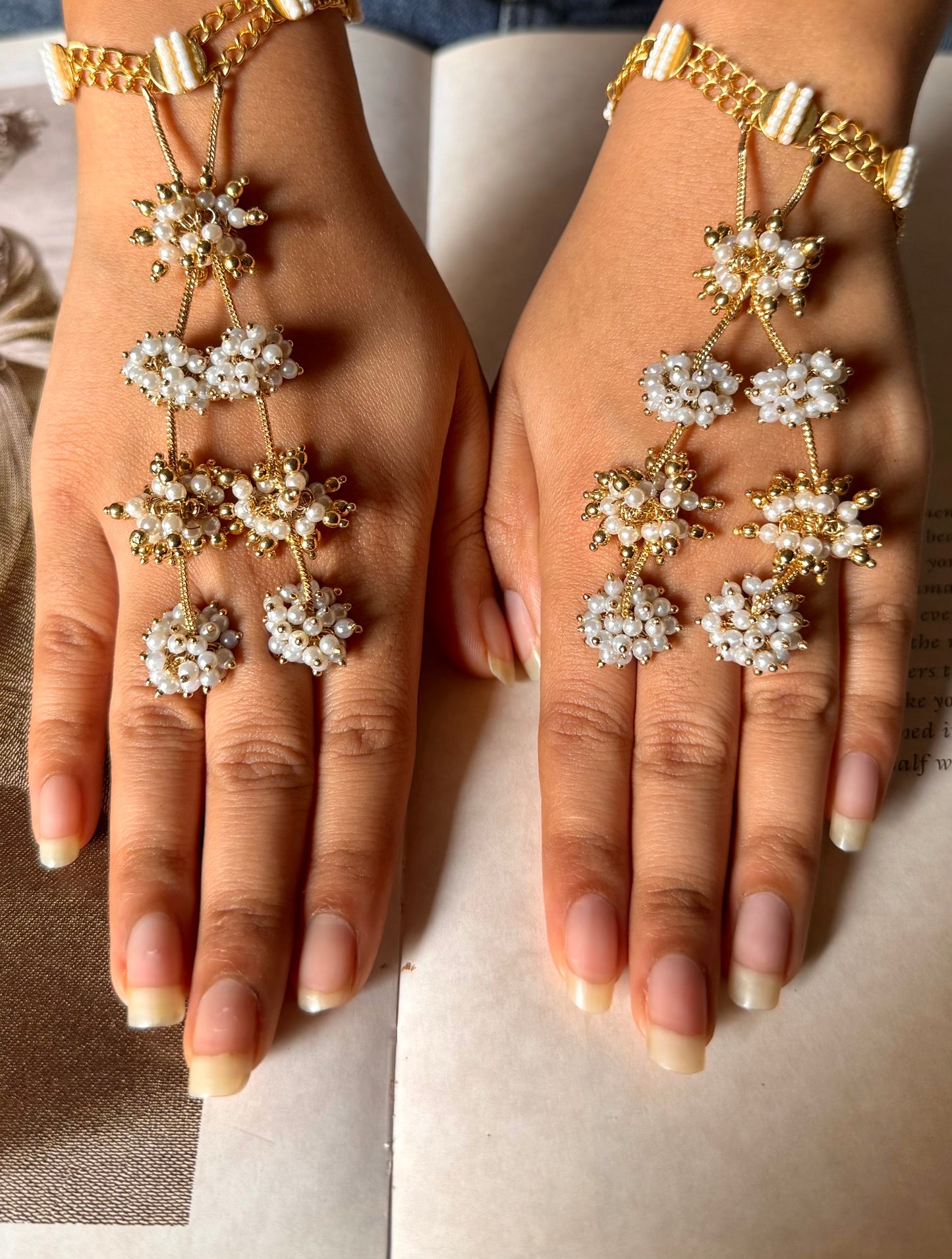 Handmade floral Gajra Hathphool