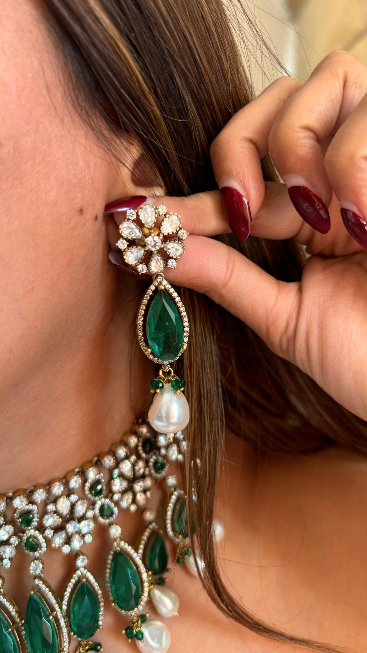 Emerald Moissanite victorian choker necklace with earrings
