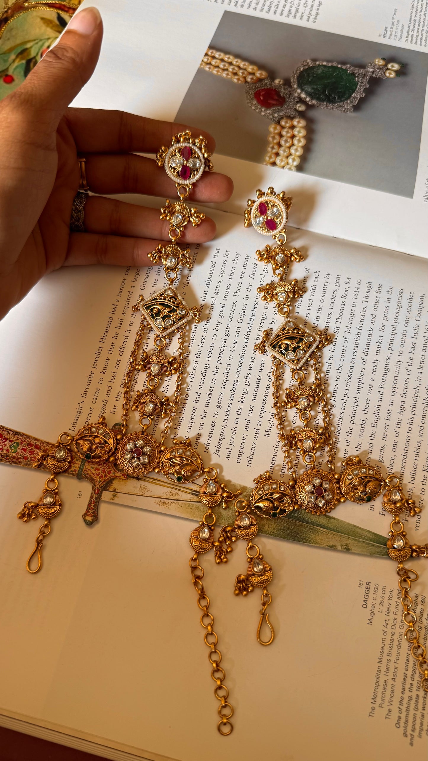 Peacock inlay mix polki  Hathphool