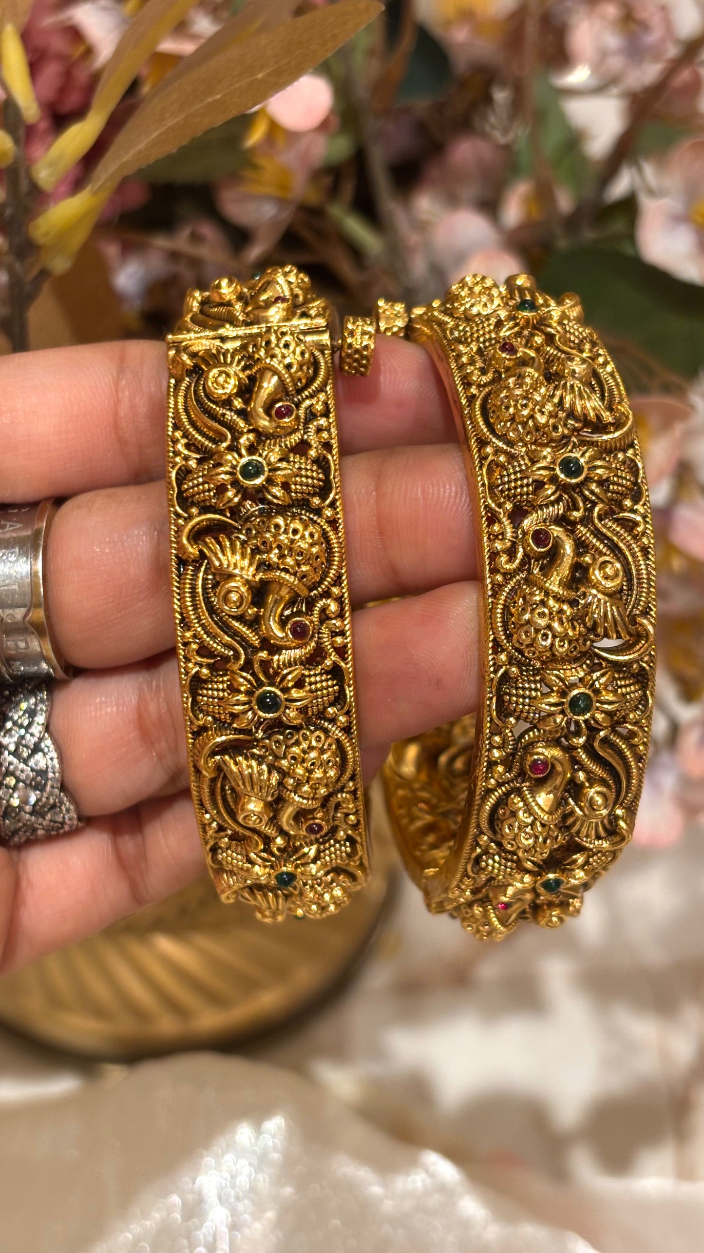 Peacock inspired Nakshi￼bangles