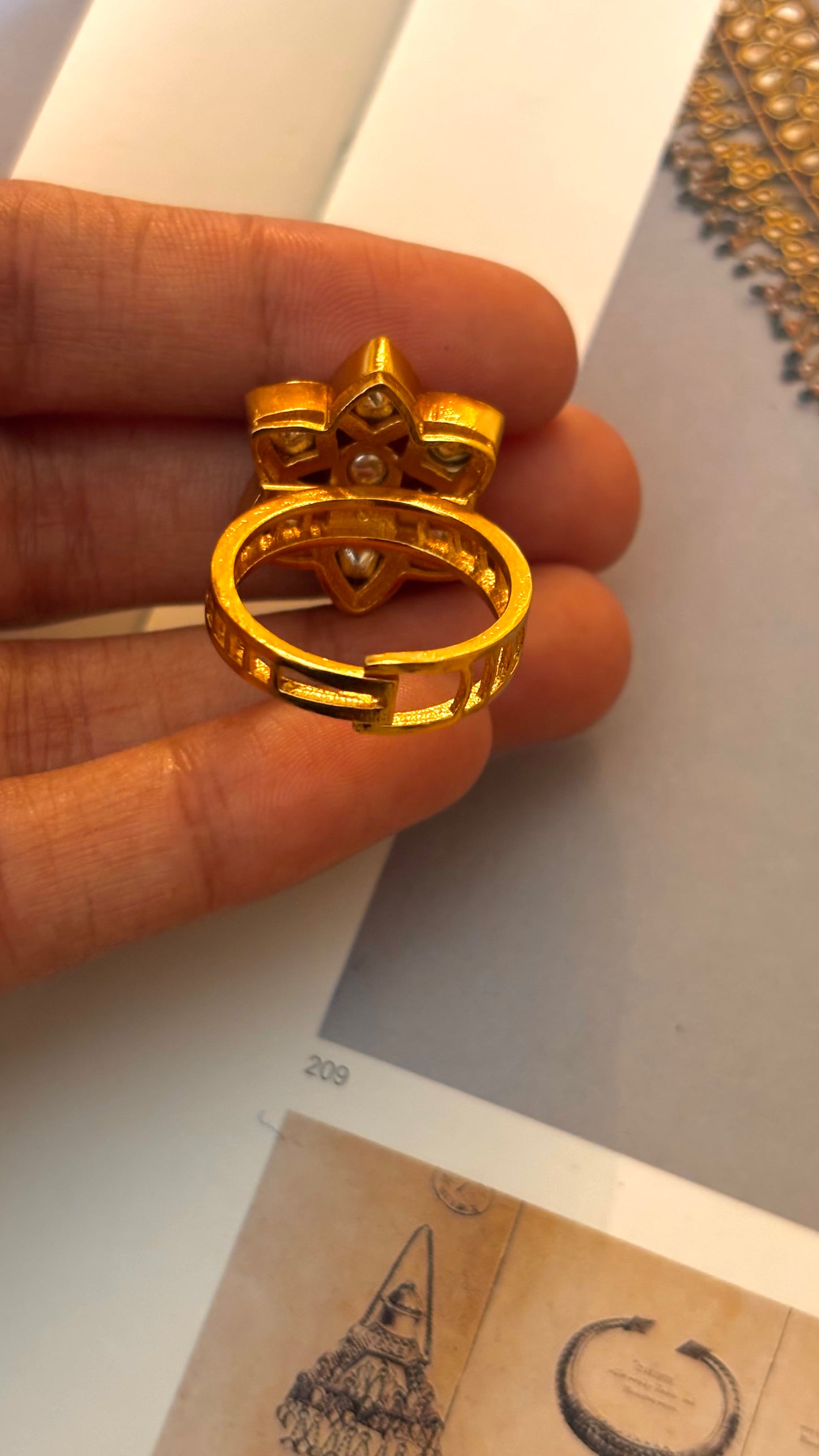 Peeli polki Floral adjustable ring