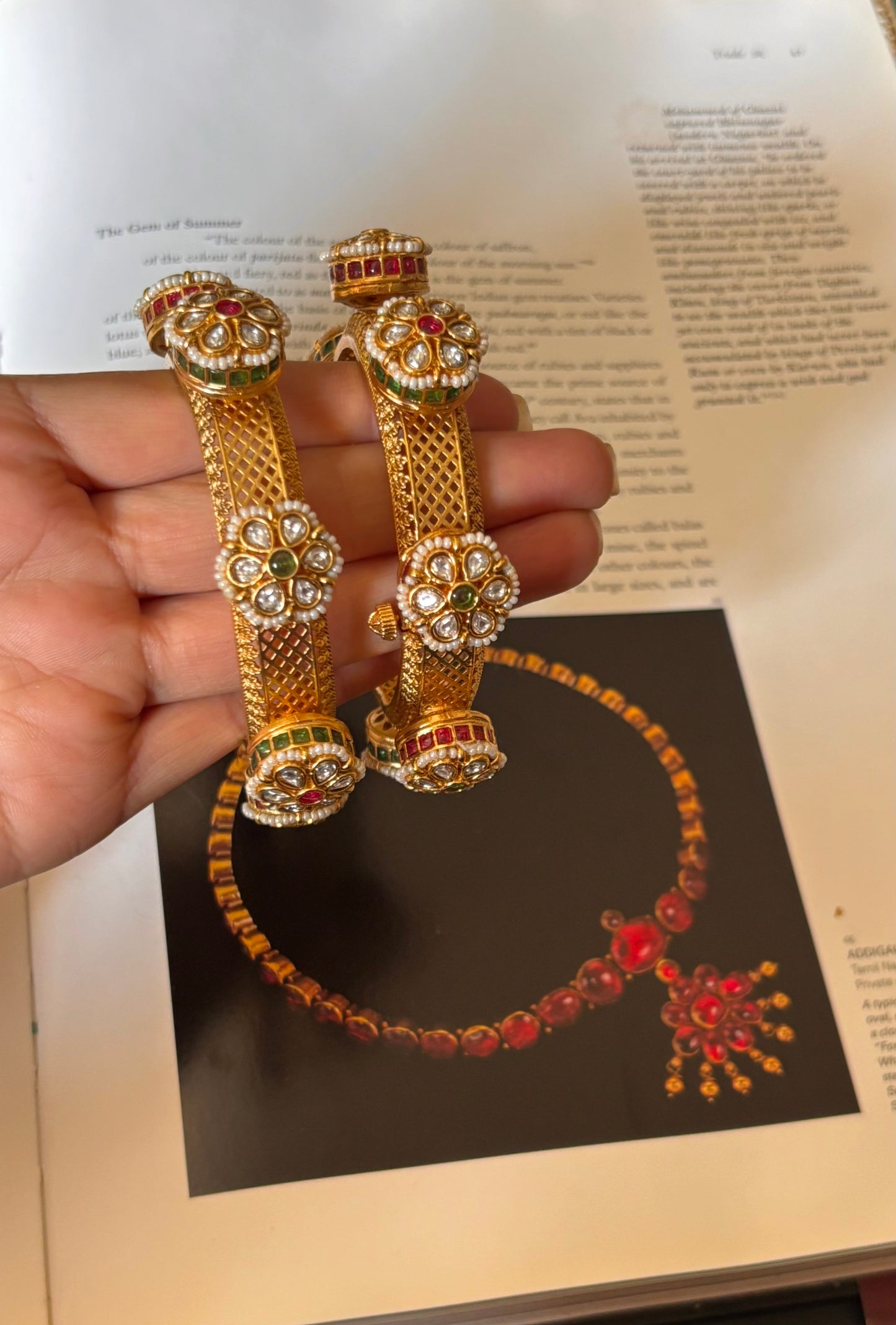 Ruby & emerald polki floral bangdi