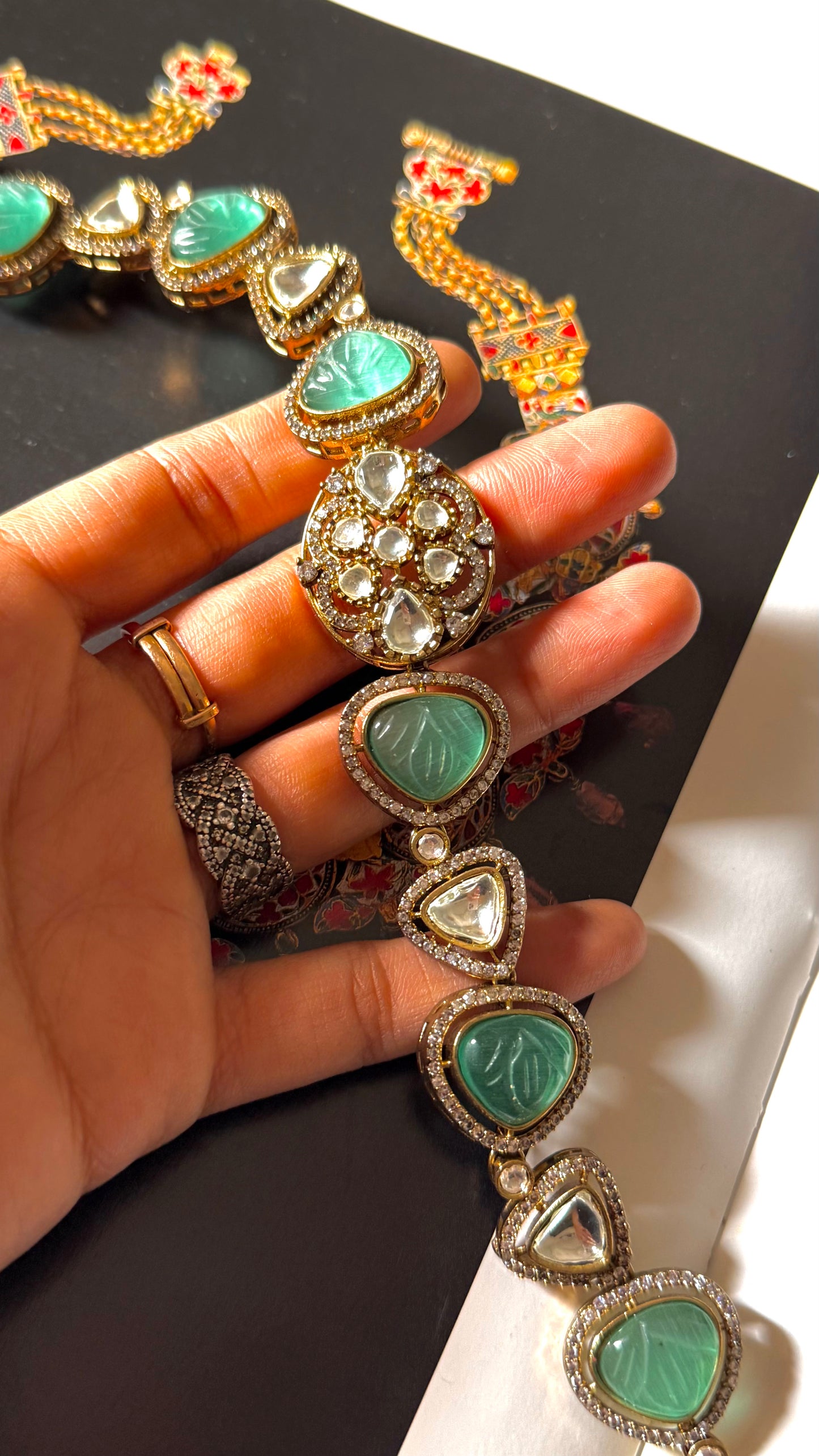 mint victorian mathpatti