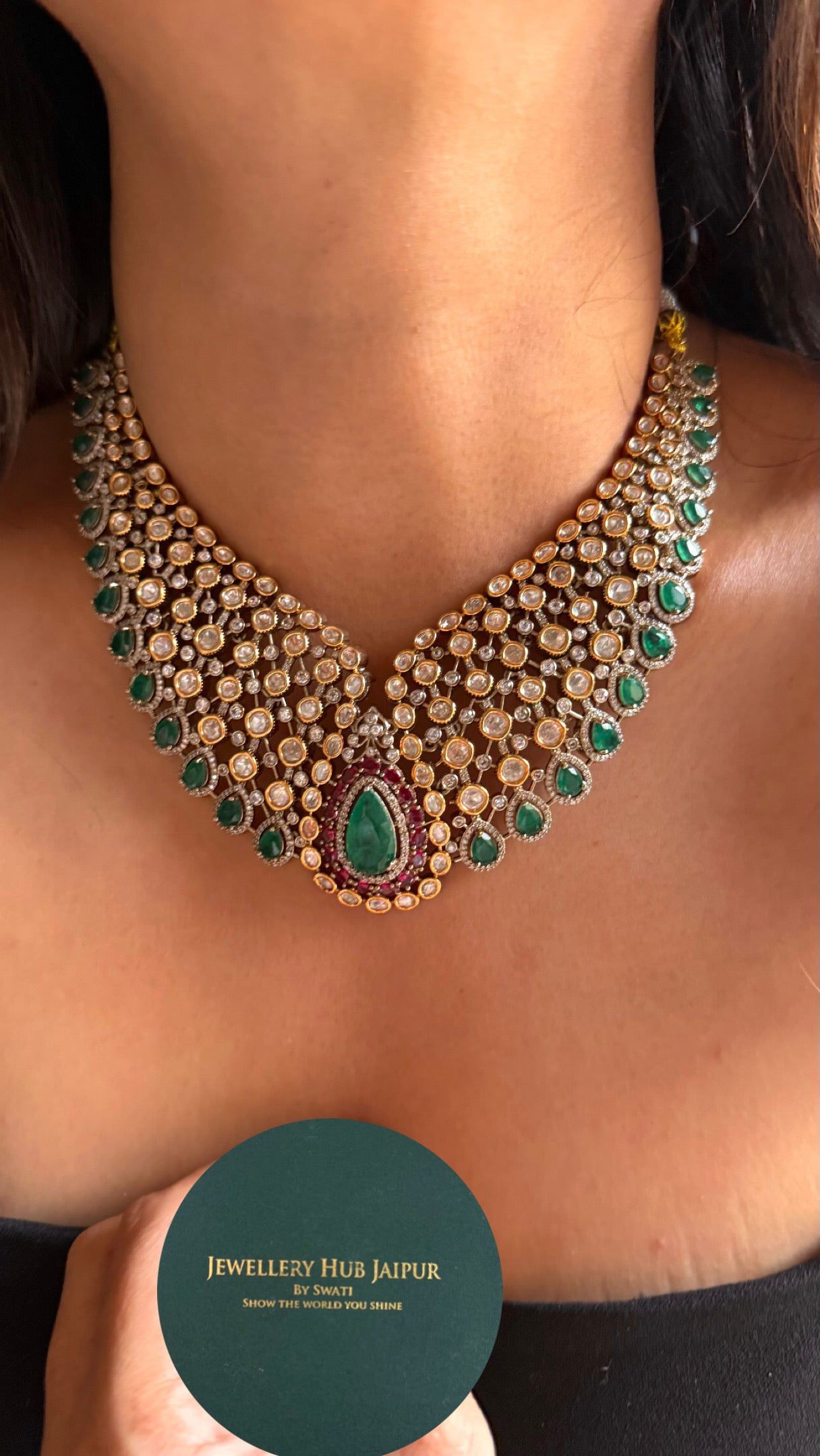 Tear shaped emerald doublet with rani pink takkar Necklace